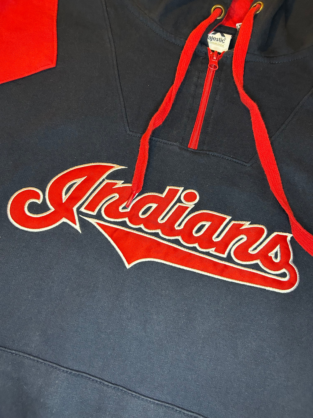 Cleveland Indians Majestic Hoodie Size Large Men’s