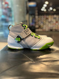 Nike Zoom Lebron James 5 Dunkman Size 10.5 Men's Basketball    Shoes