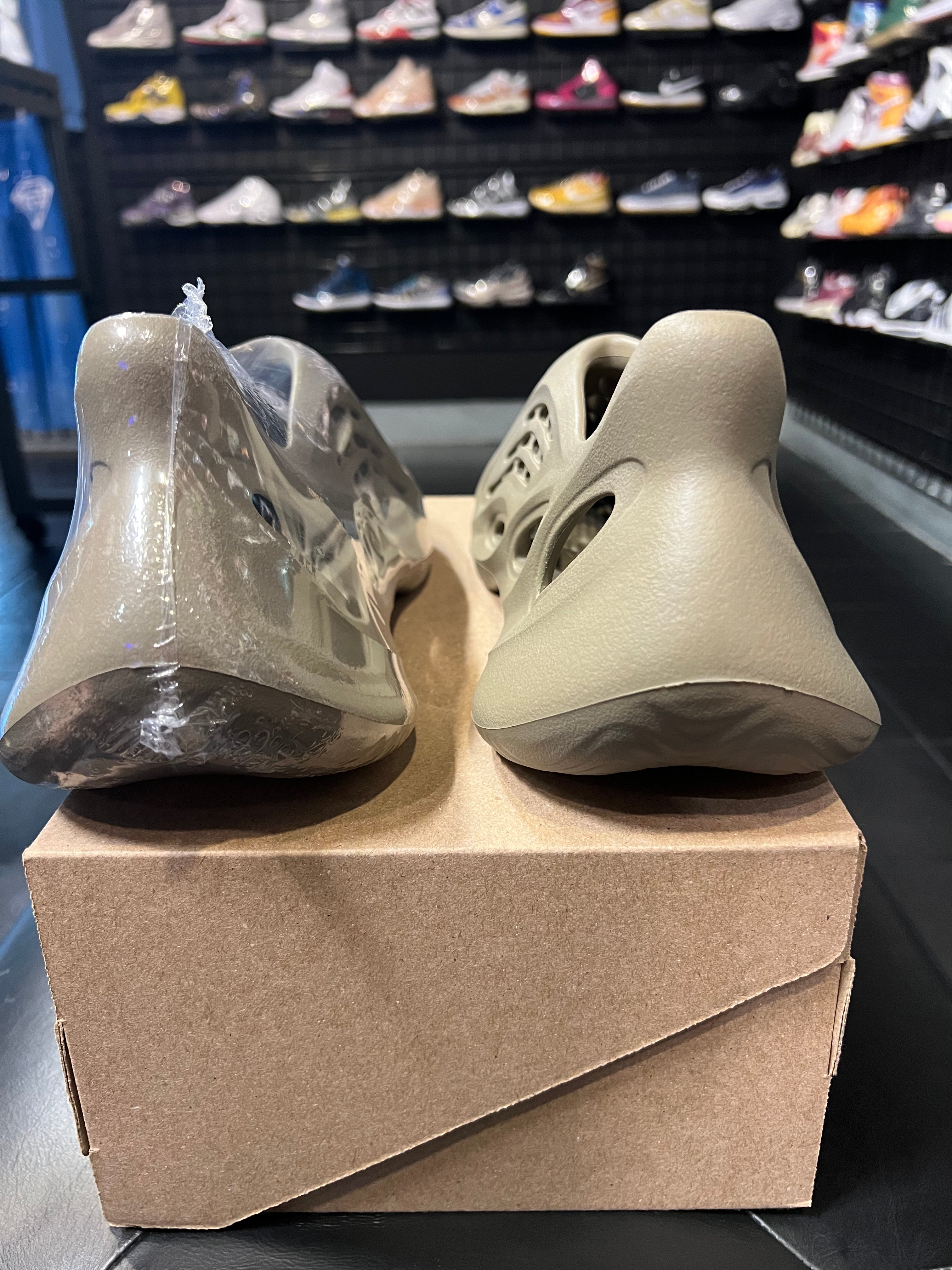 Men’s Yeezy Foam RNR Stone Taupe Brand New