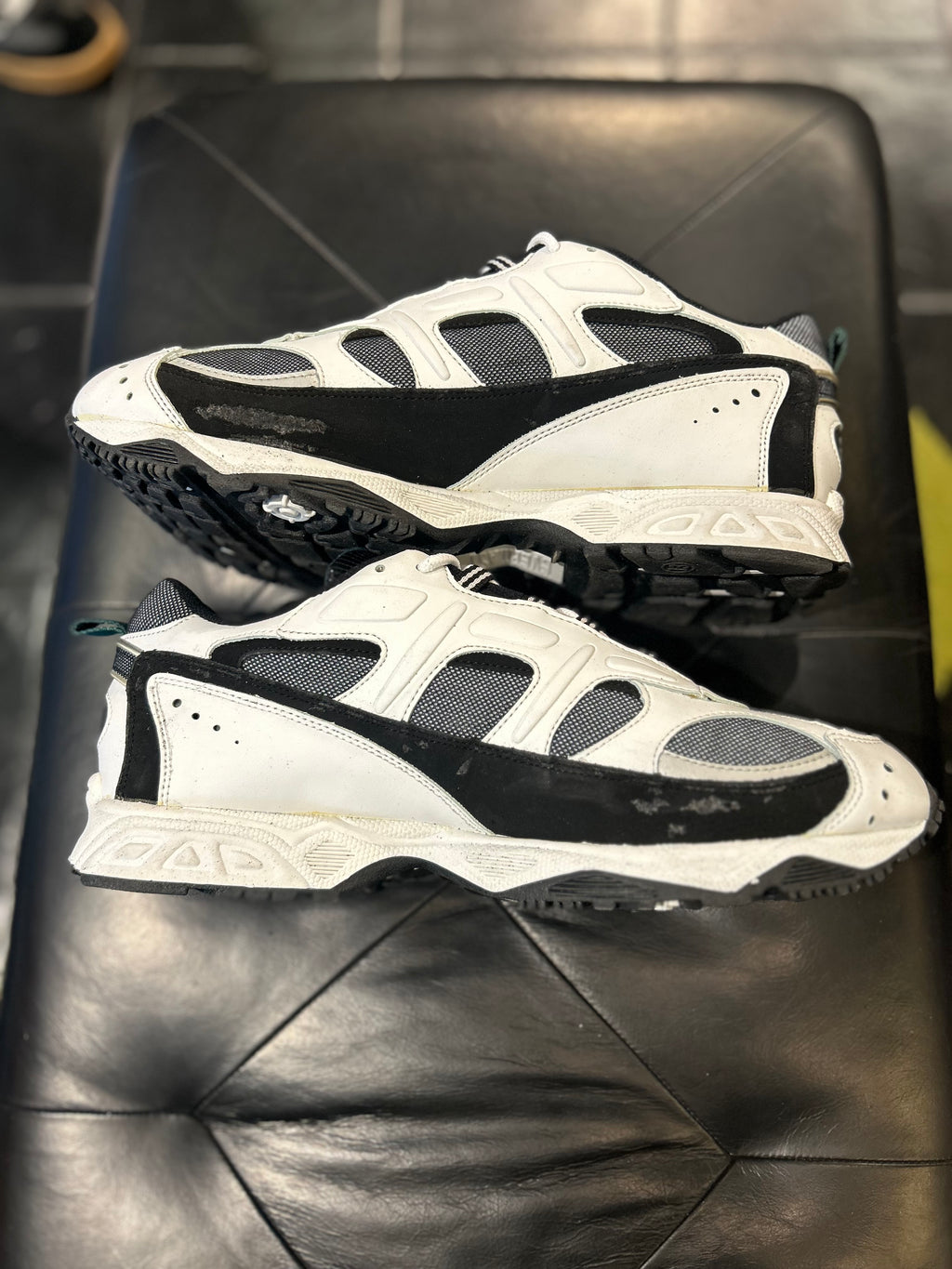 1990s Vintage Everlast Men's Sneakers Size 13