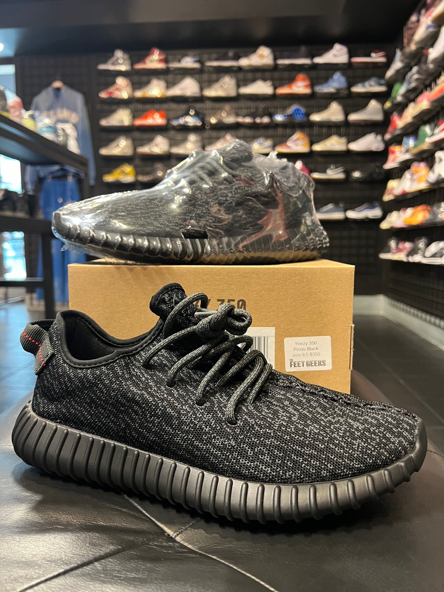 Men’s Yeezy 350 Pirate Black Brand New