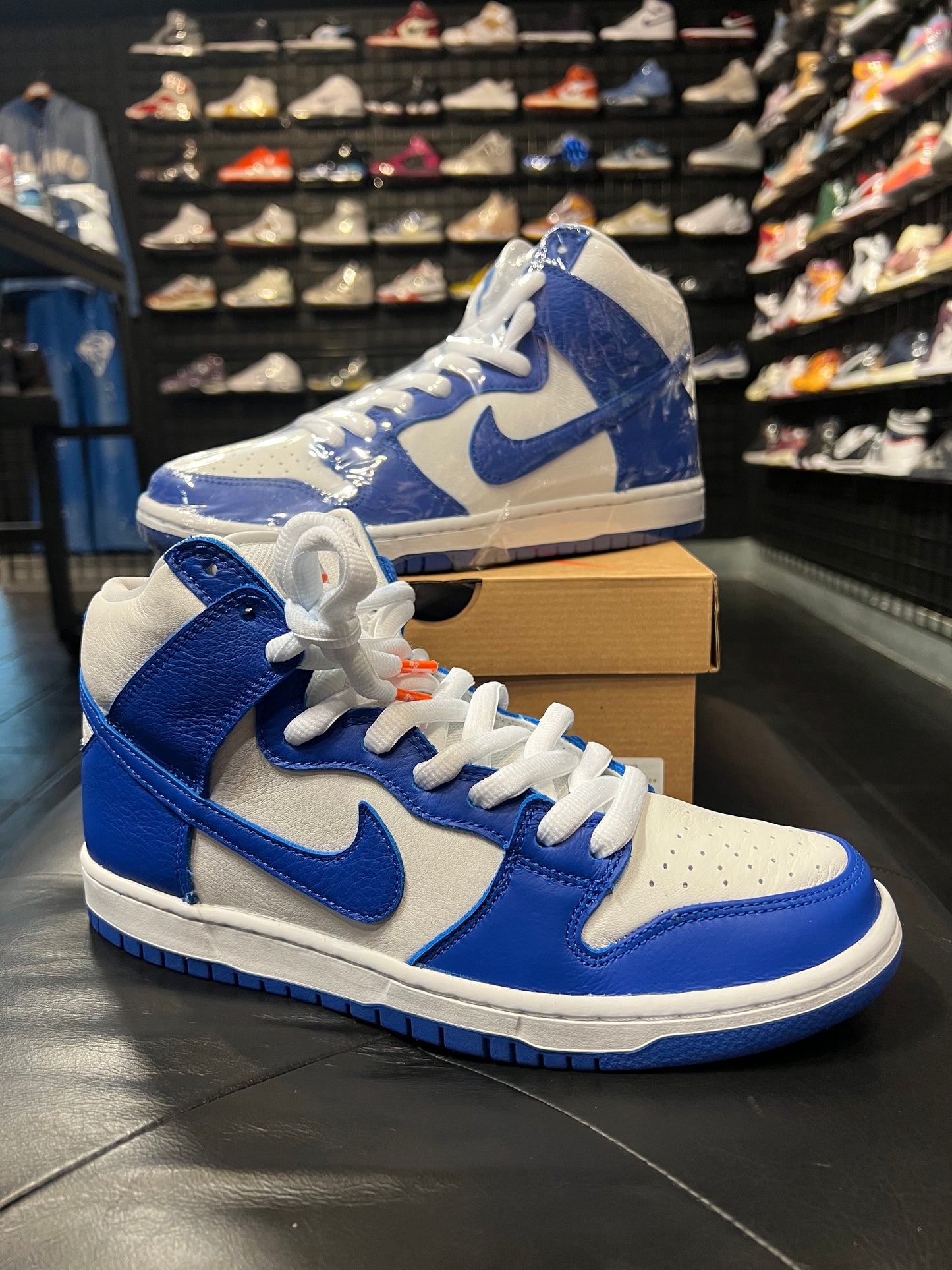 Men’s Nike SB Dunk High Kentucky Brand New