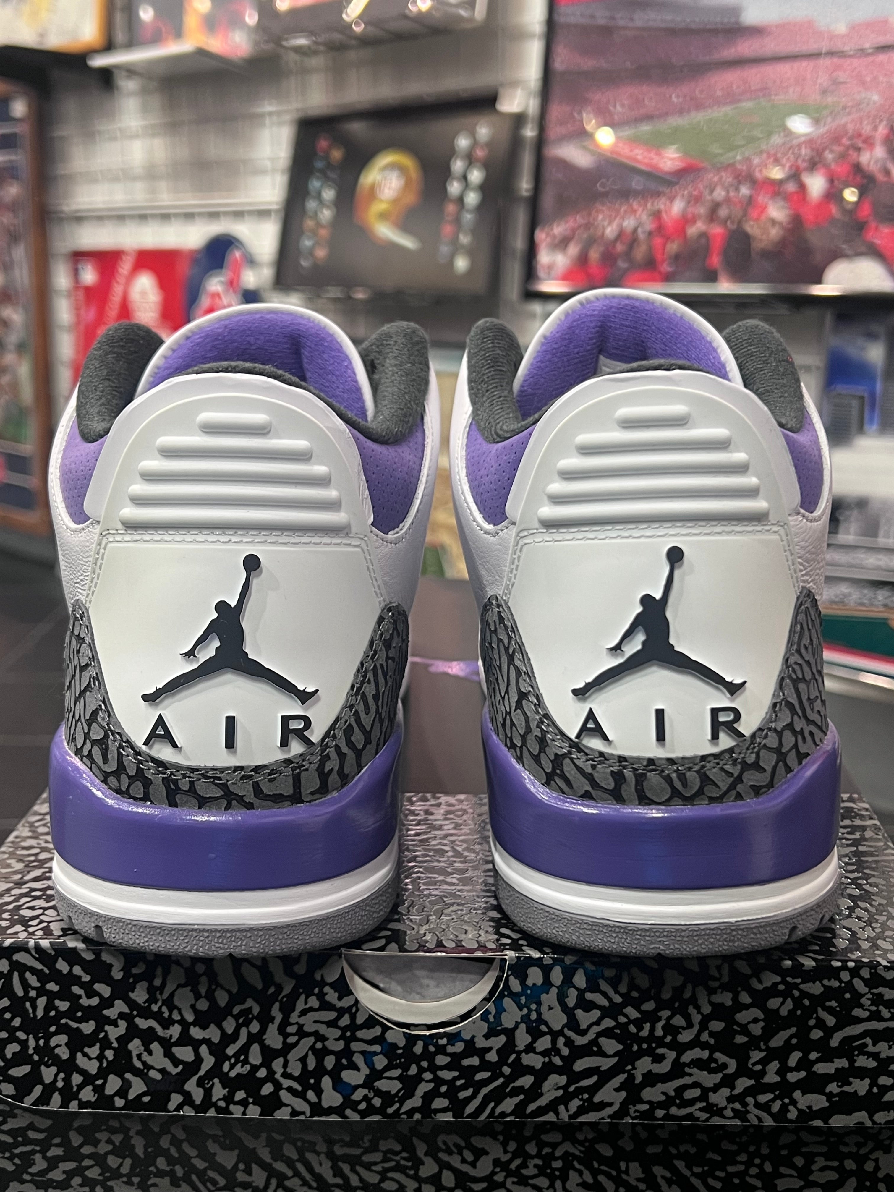 Men’s Air Jordan 3 Dark Iris Size 12 Shoes