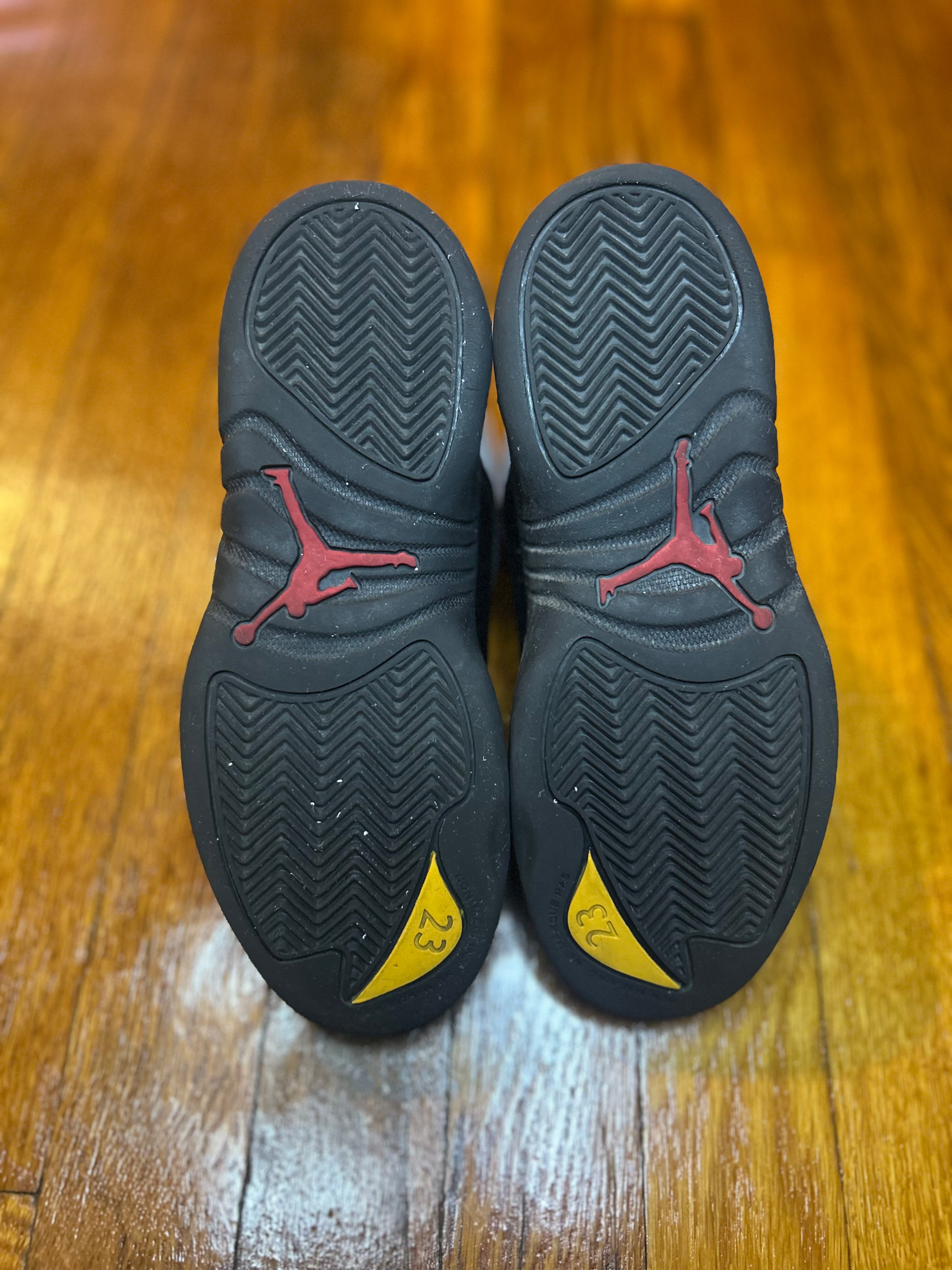 Jordan 12 Retro Taxi 2025 Size 3Y PS Boys Shoes