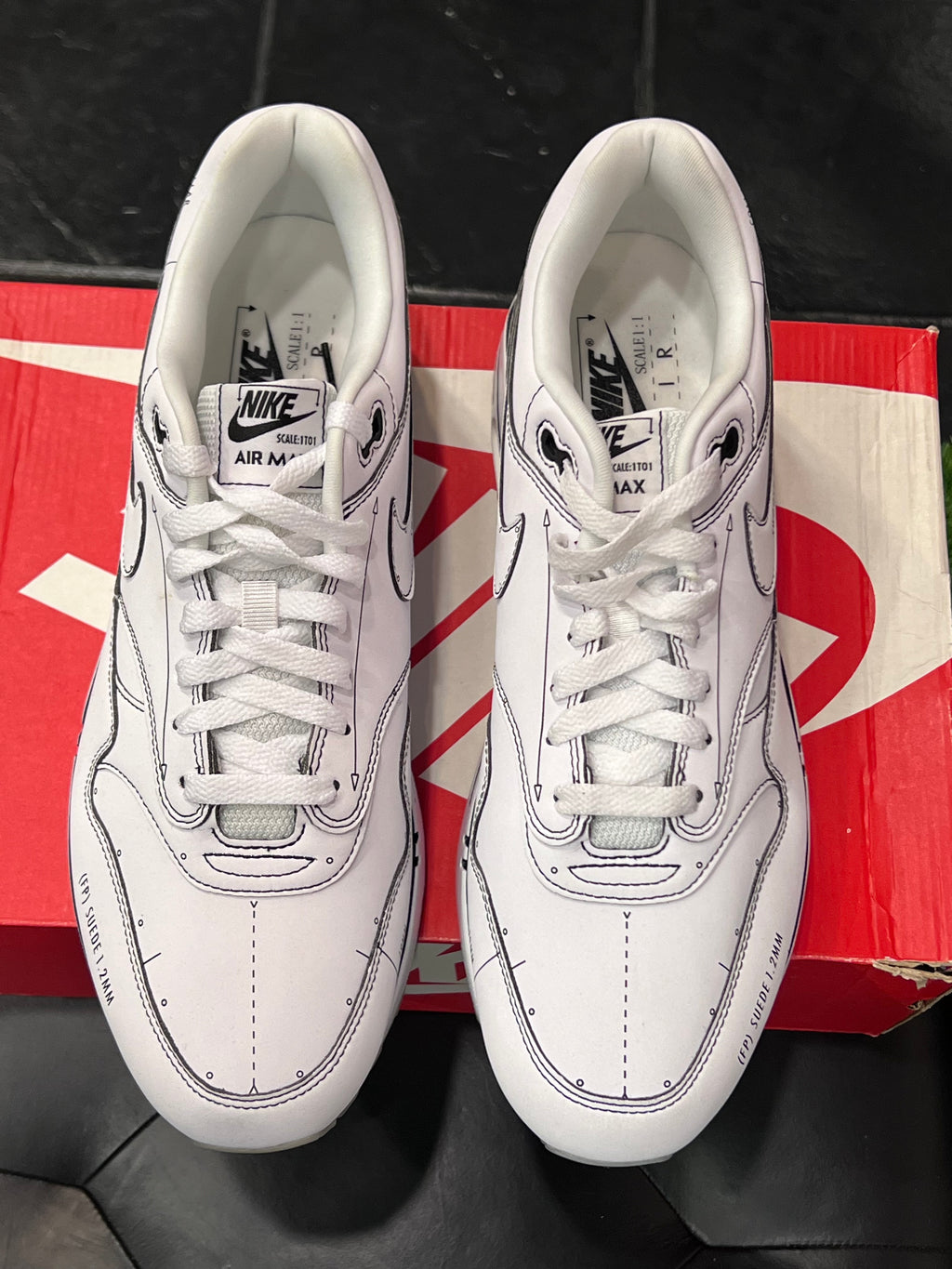 Men’s Air Max 1 Sketch Brand New