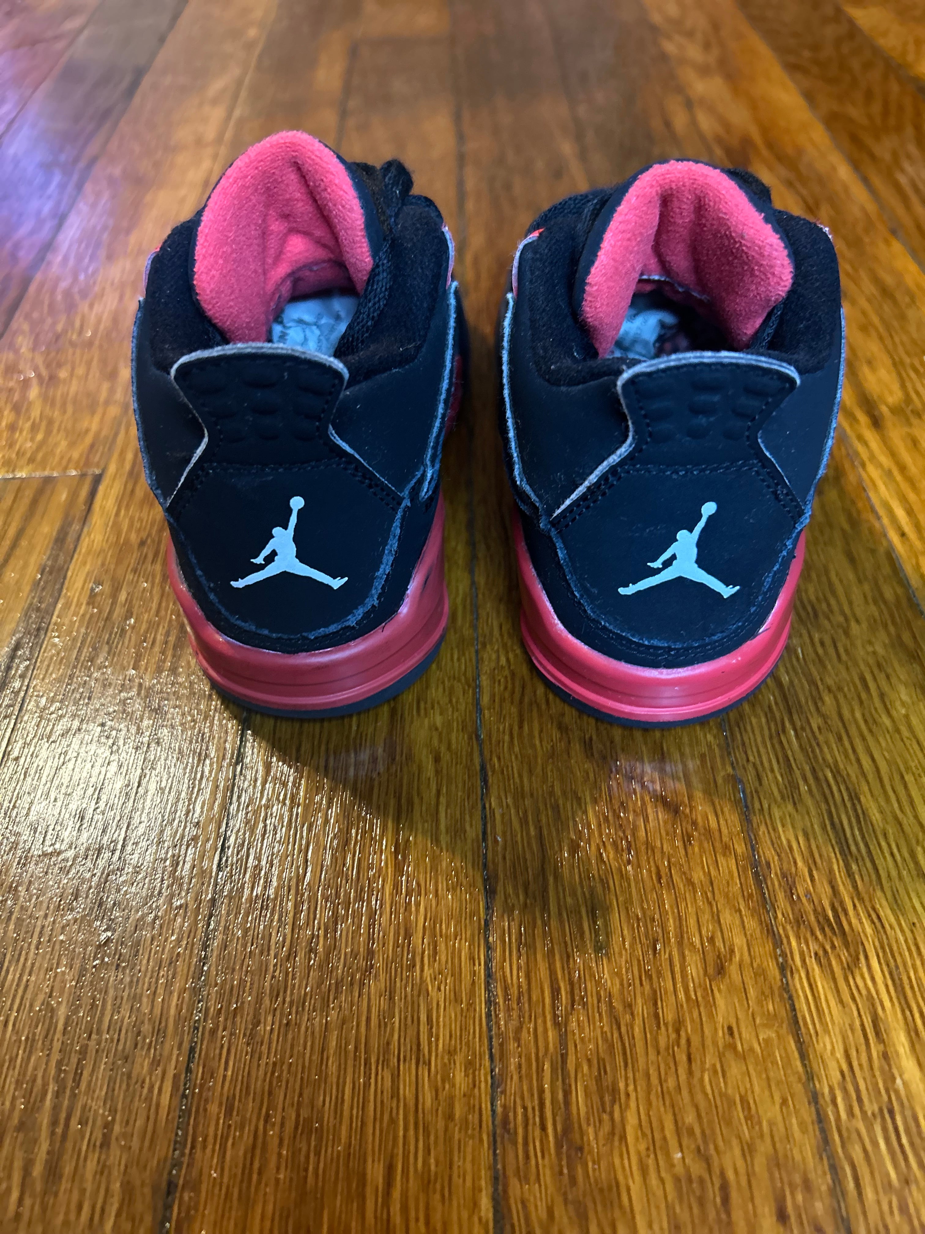 Jordan 4 Red Thunder Kids Size 11C PS Shoes