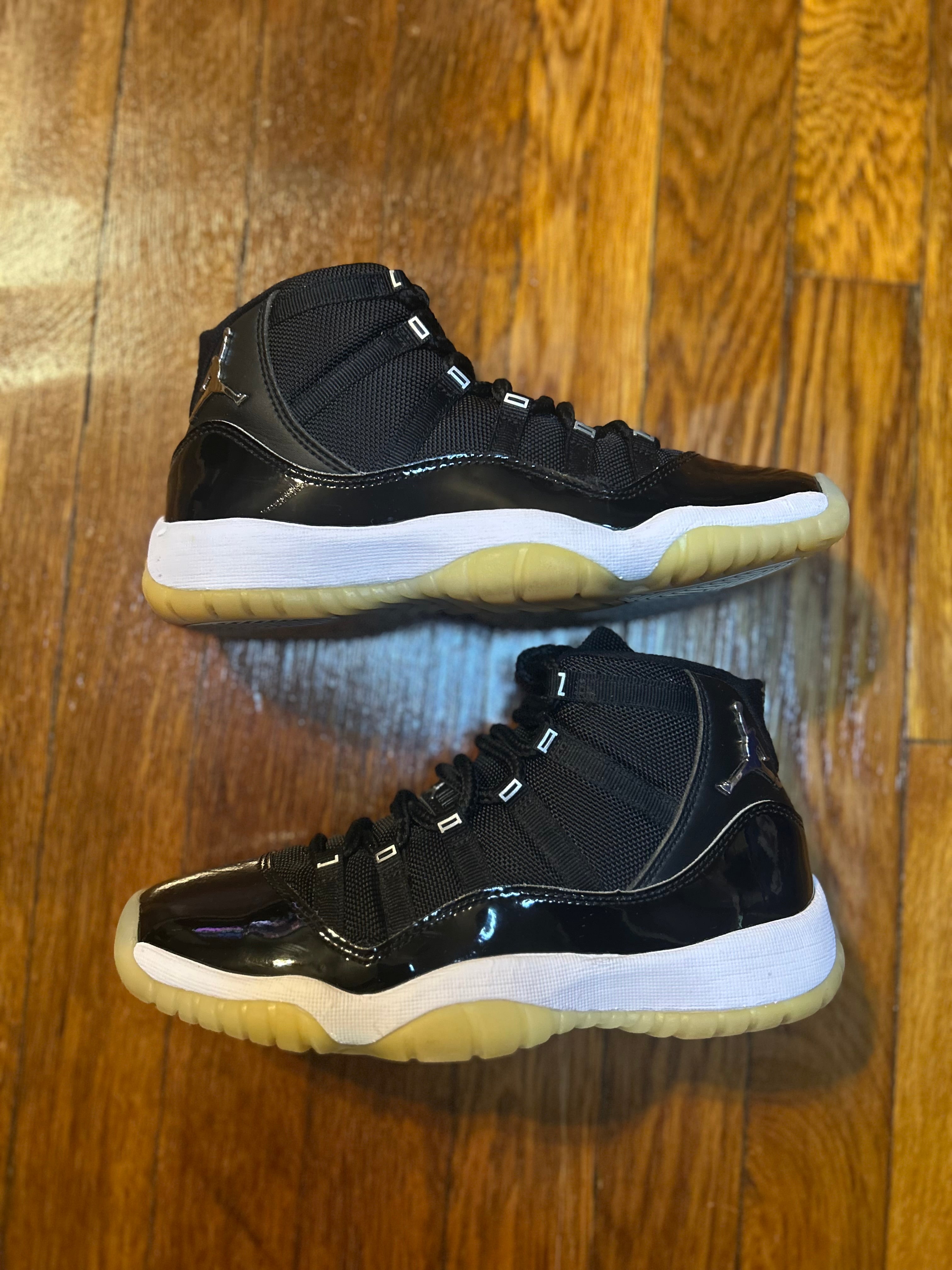 Jordan 11 retro Jubilee 25th anniversary size 5Y GS shoes