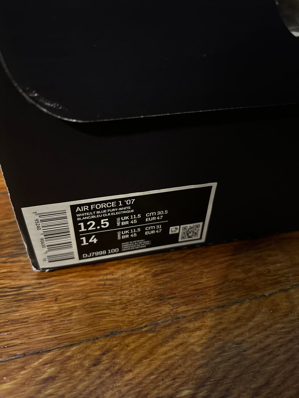 Nike Air Force 1 Low Bugs Bunny Space Jam Size 12.5 Men Shoes