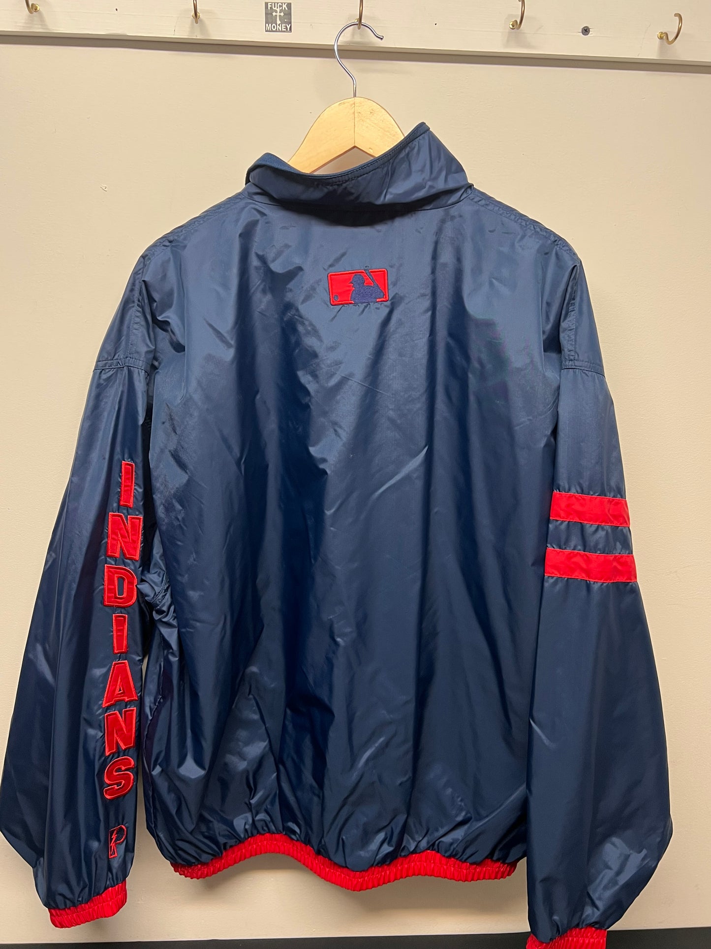 Men’s Pro Player Cleveland Indians Jacket Size XL