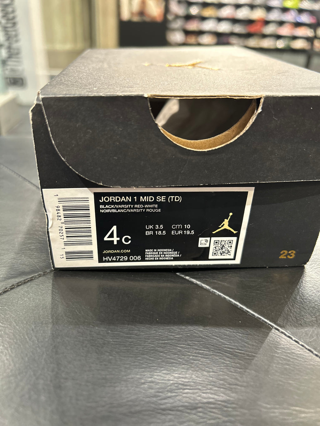 Nike Air Jordan 1 Mid SE Patent Bred Toe size 4c