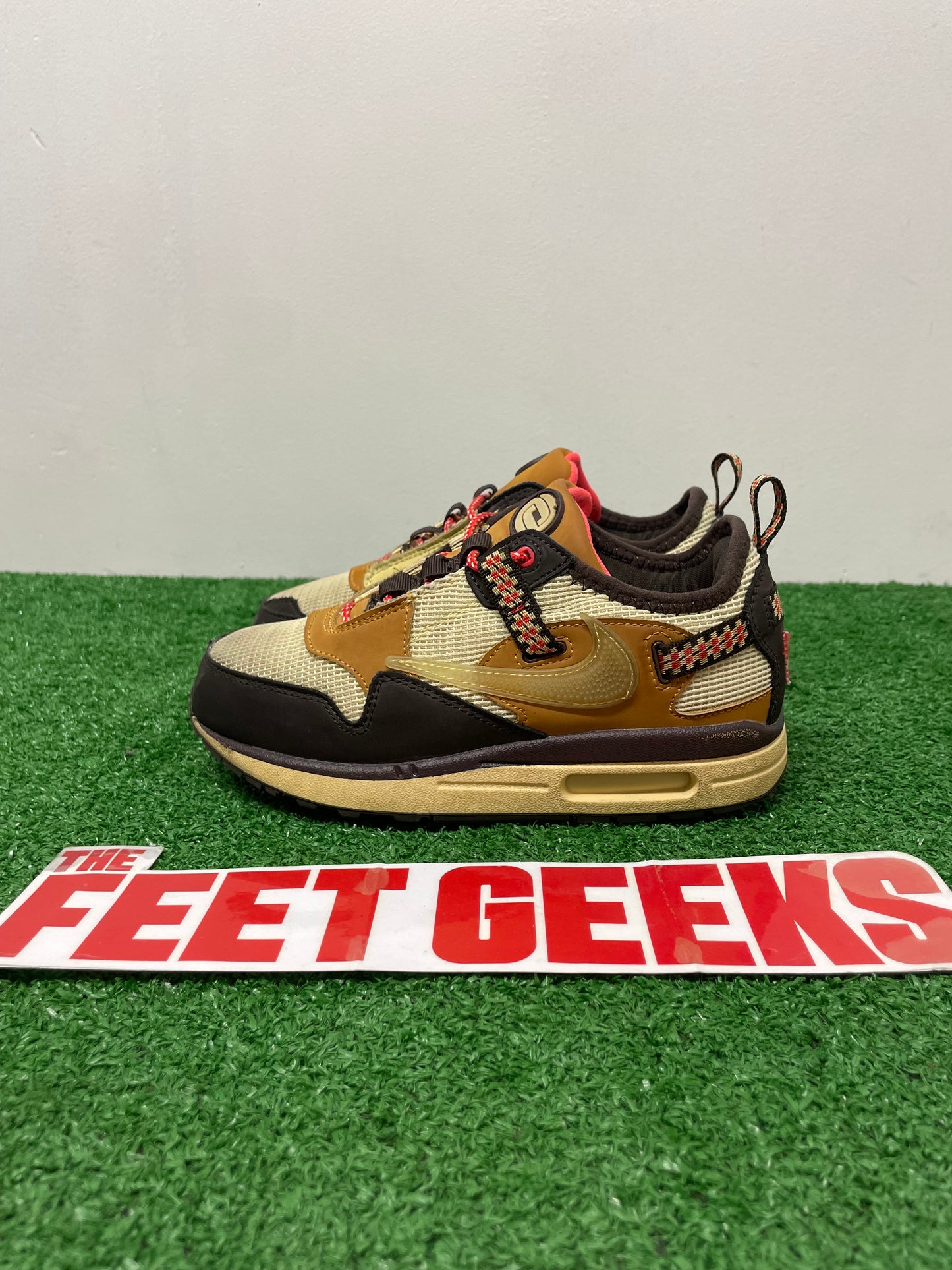 Nike Air Max 1 Travis Scott Size 1.5 Preschool Shoes