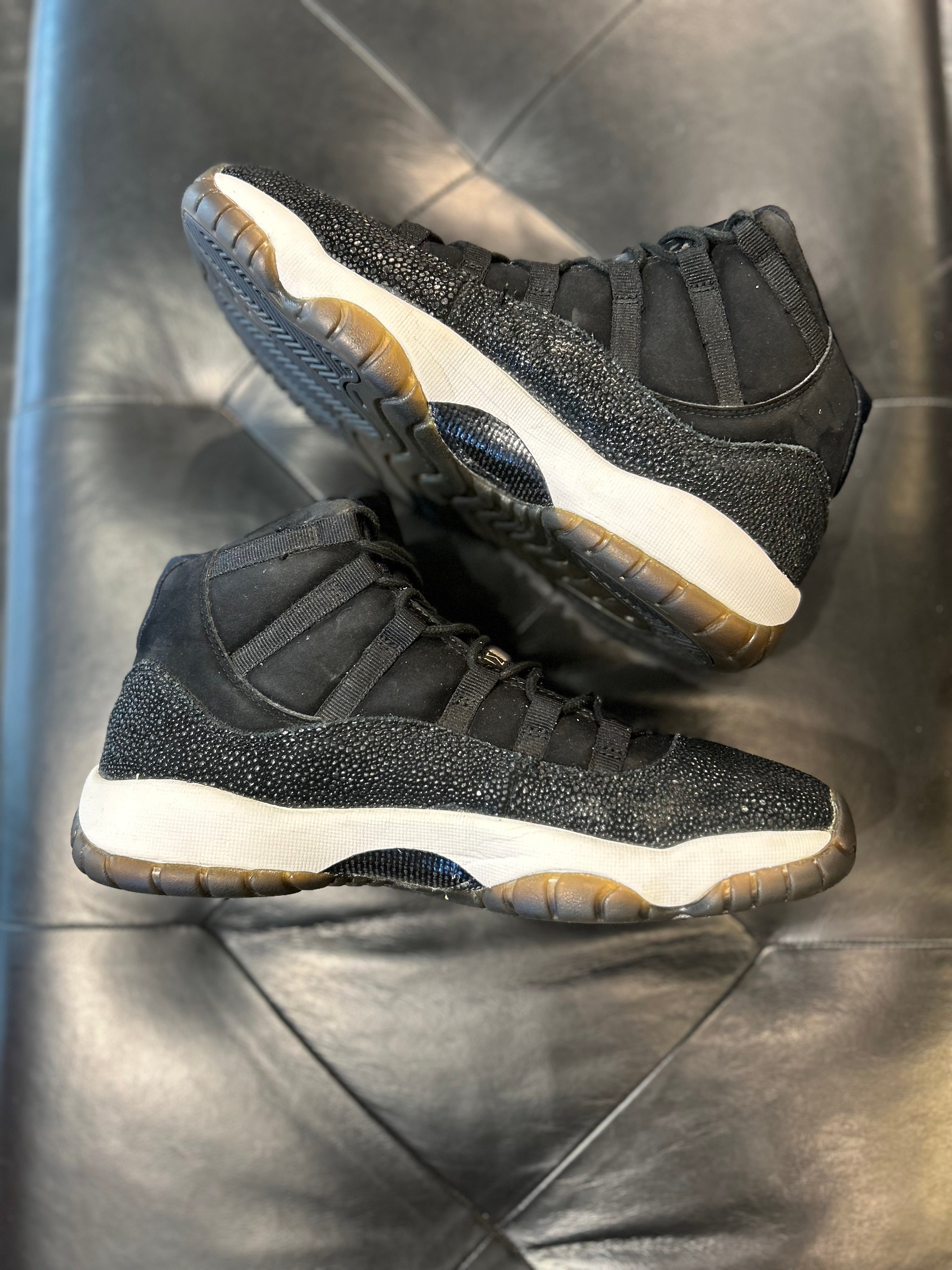 Air Jordan 11 Retro Heiress Stingray size 6y Gradeschool Shoes