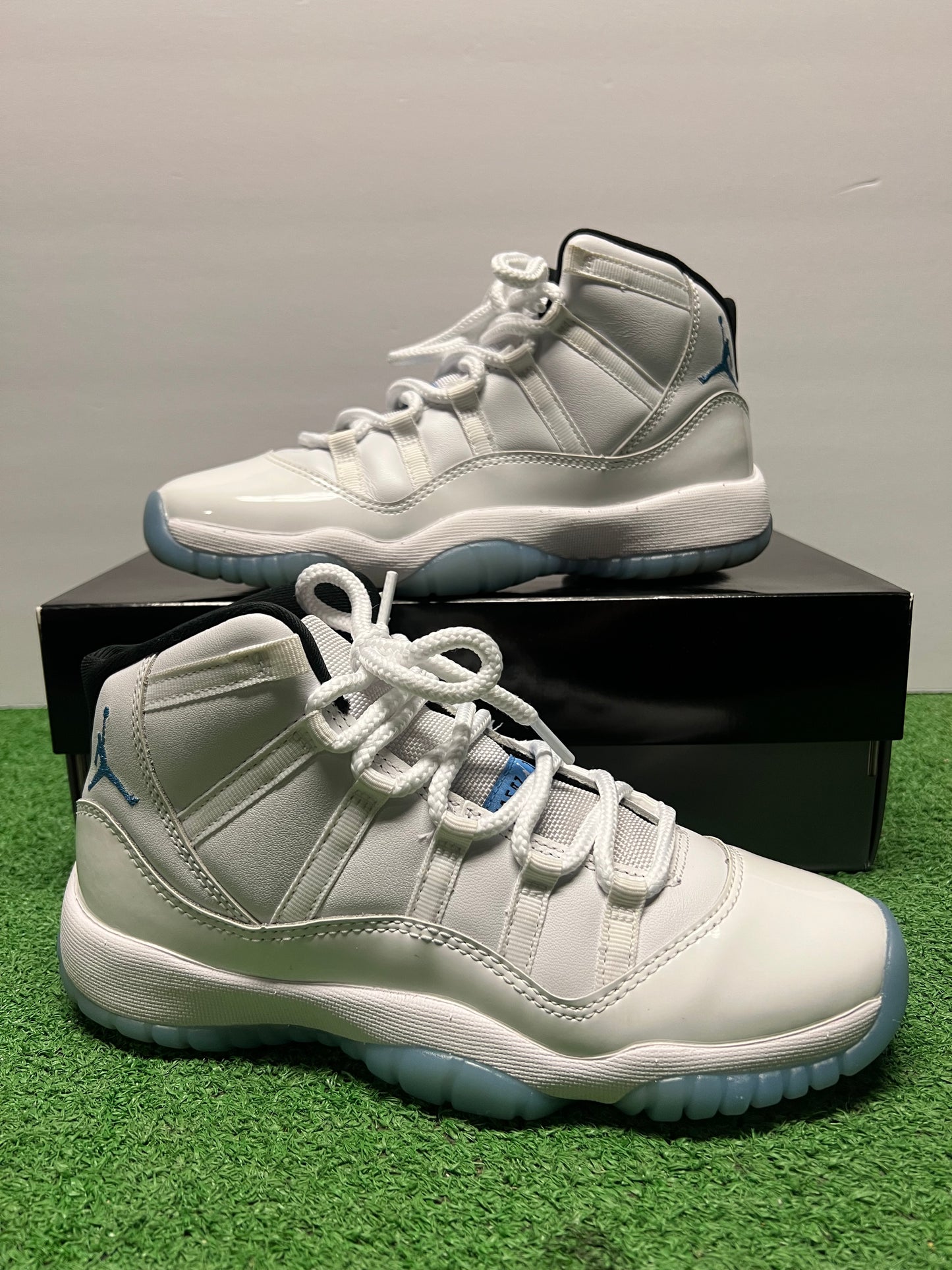 Gradeschool Air Jordan 11 Legend Blue Size 5.5y