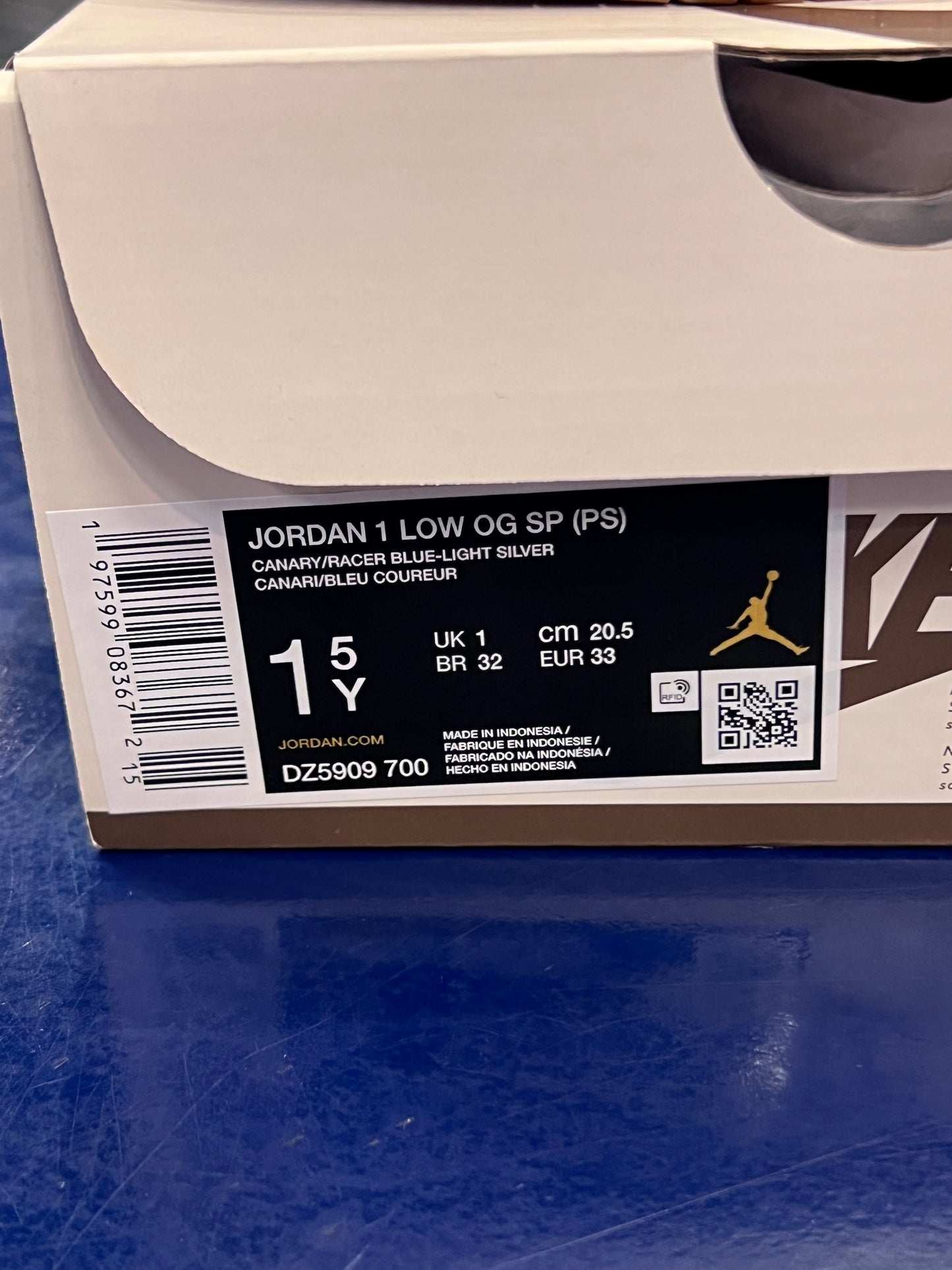 Kids Air Jordan 1 Canary Size 1.5y