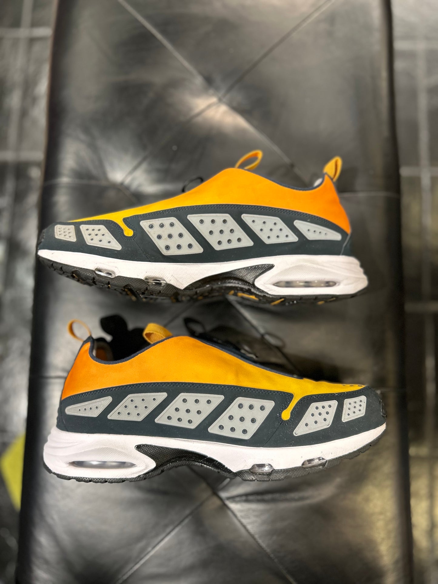 Nike Air Max Sunder Size 11.5 Men Shoes