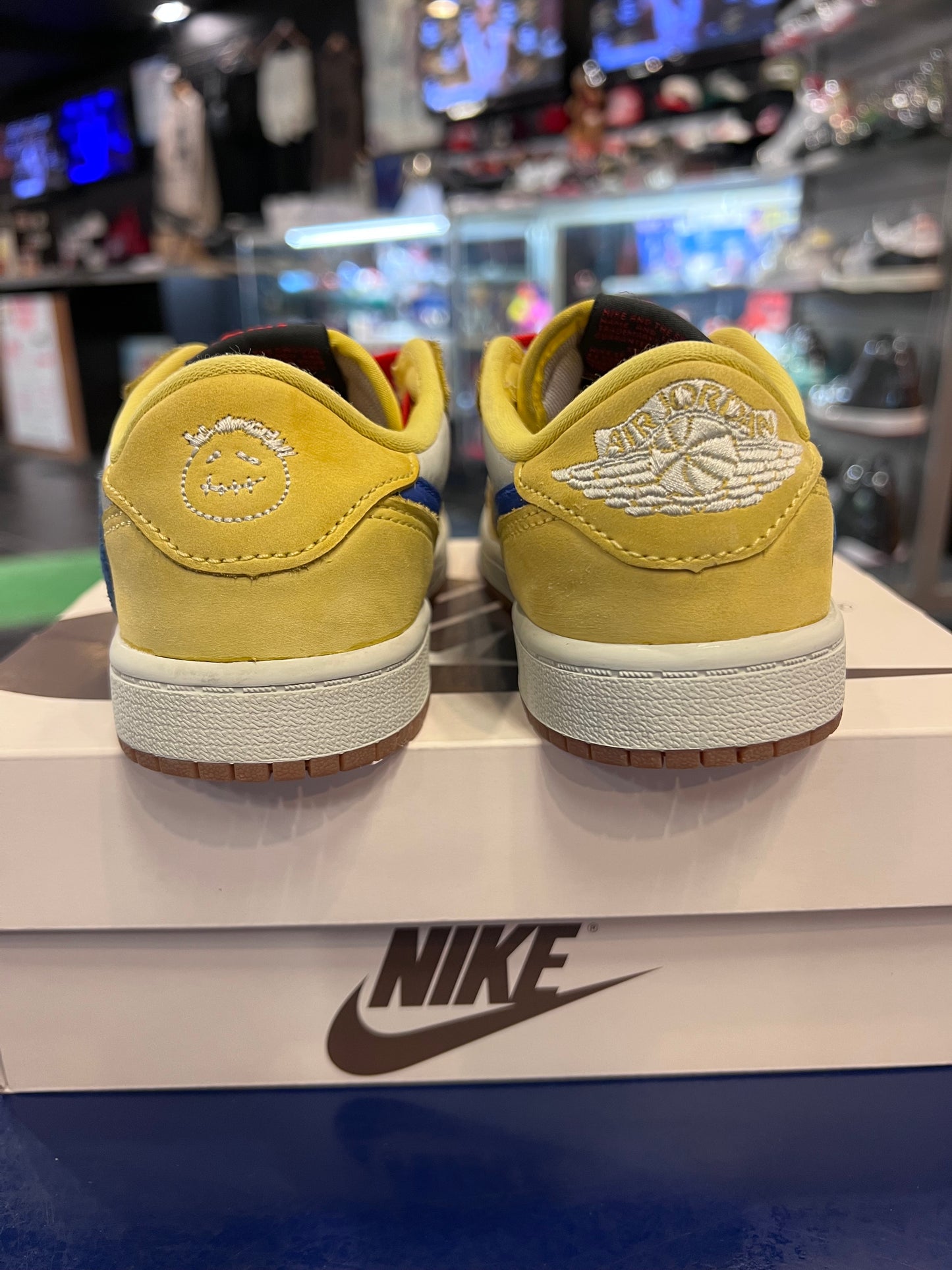Kids Air Jordan 1 Canary Size 1.5y
