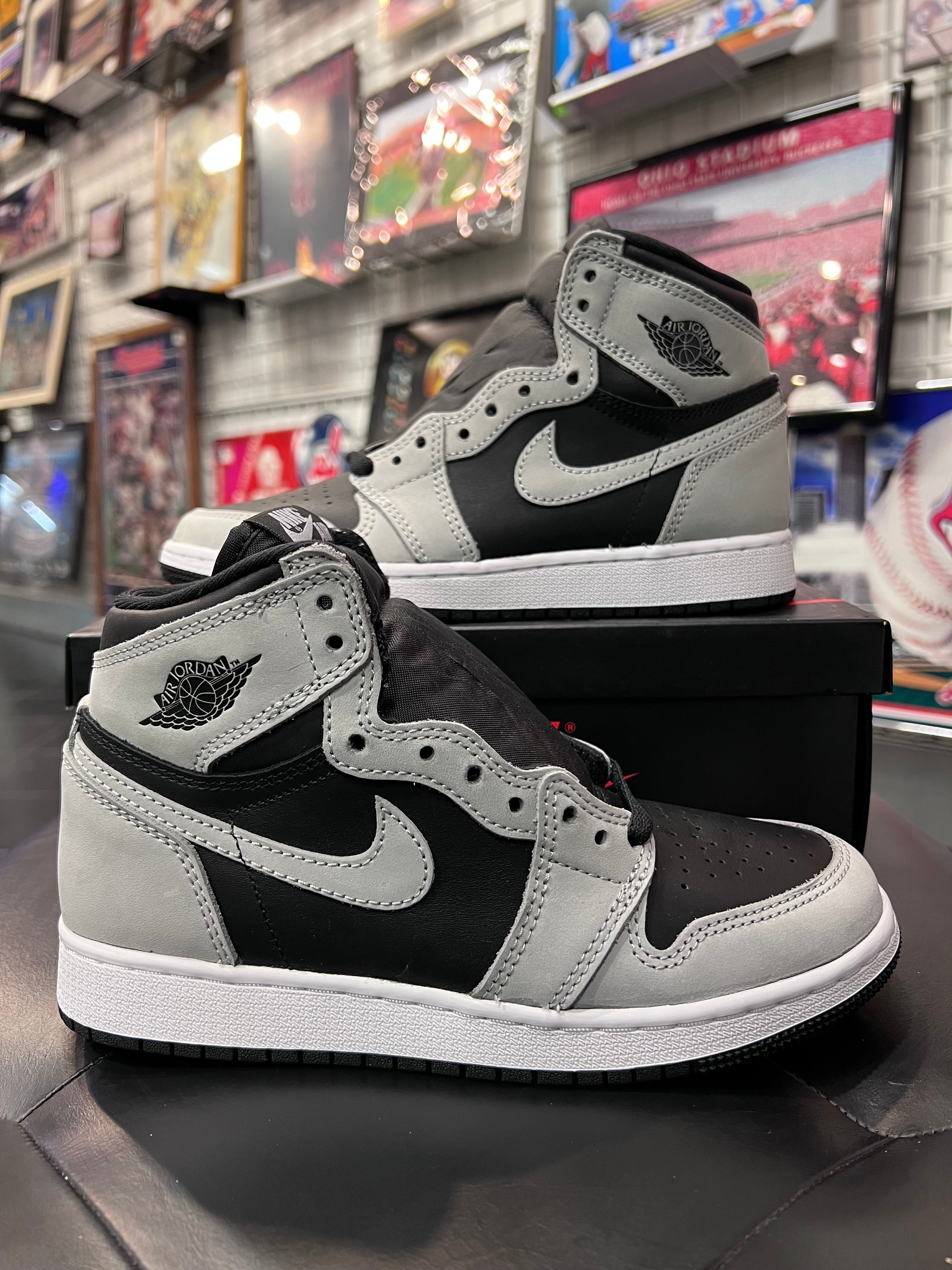 Gradeschool Air Jordan 1 Shadow 2.0 Size 4y