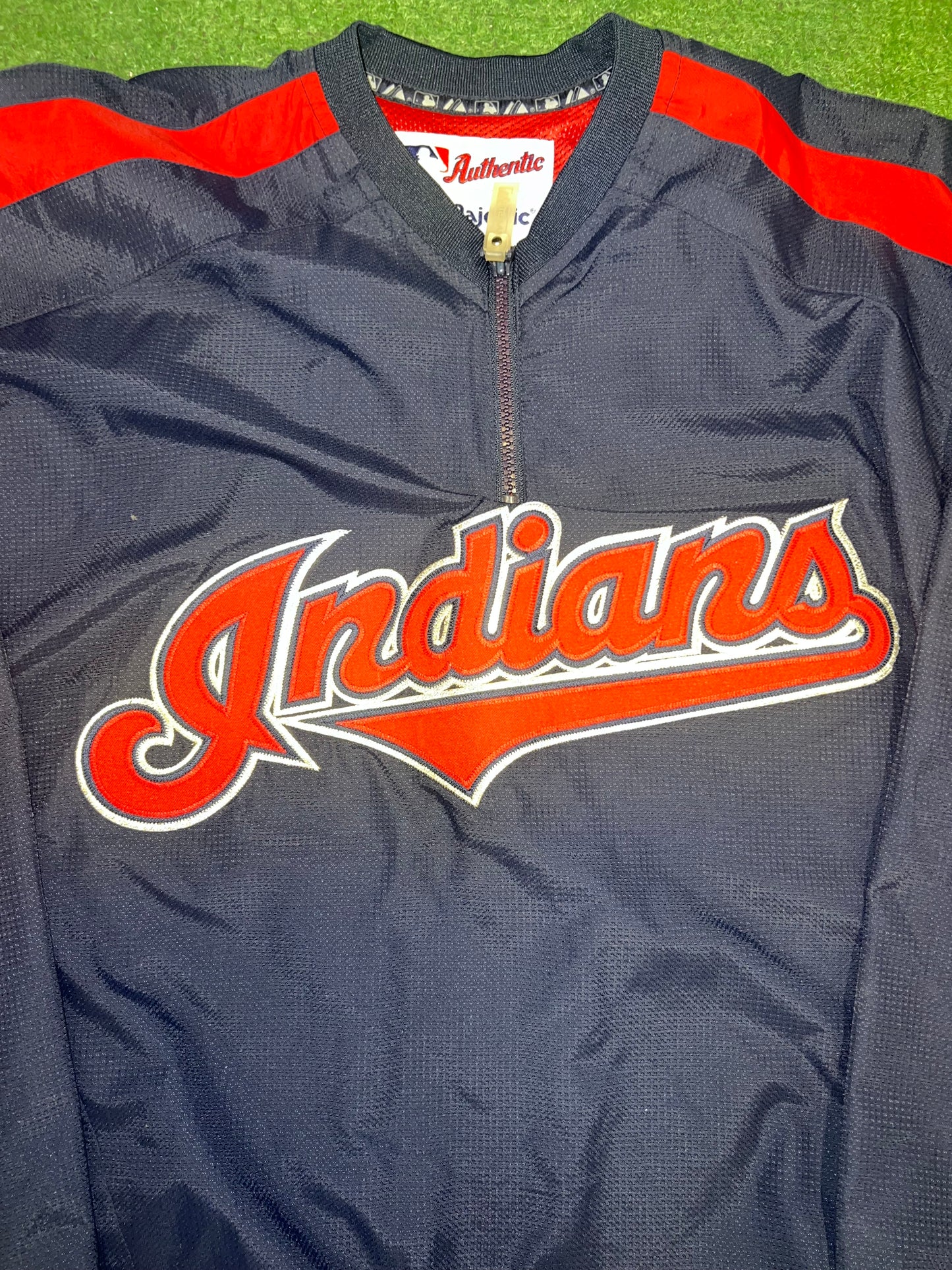 Men’s Indians Pullover Players Edition Size Medium