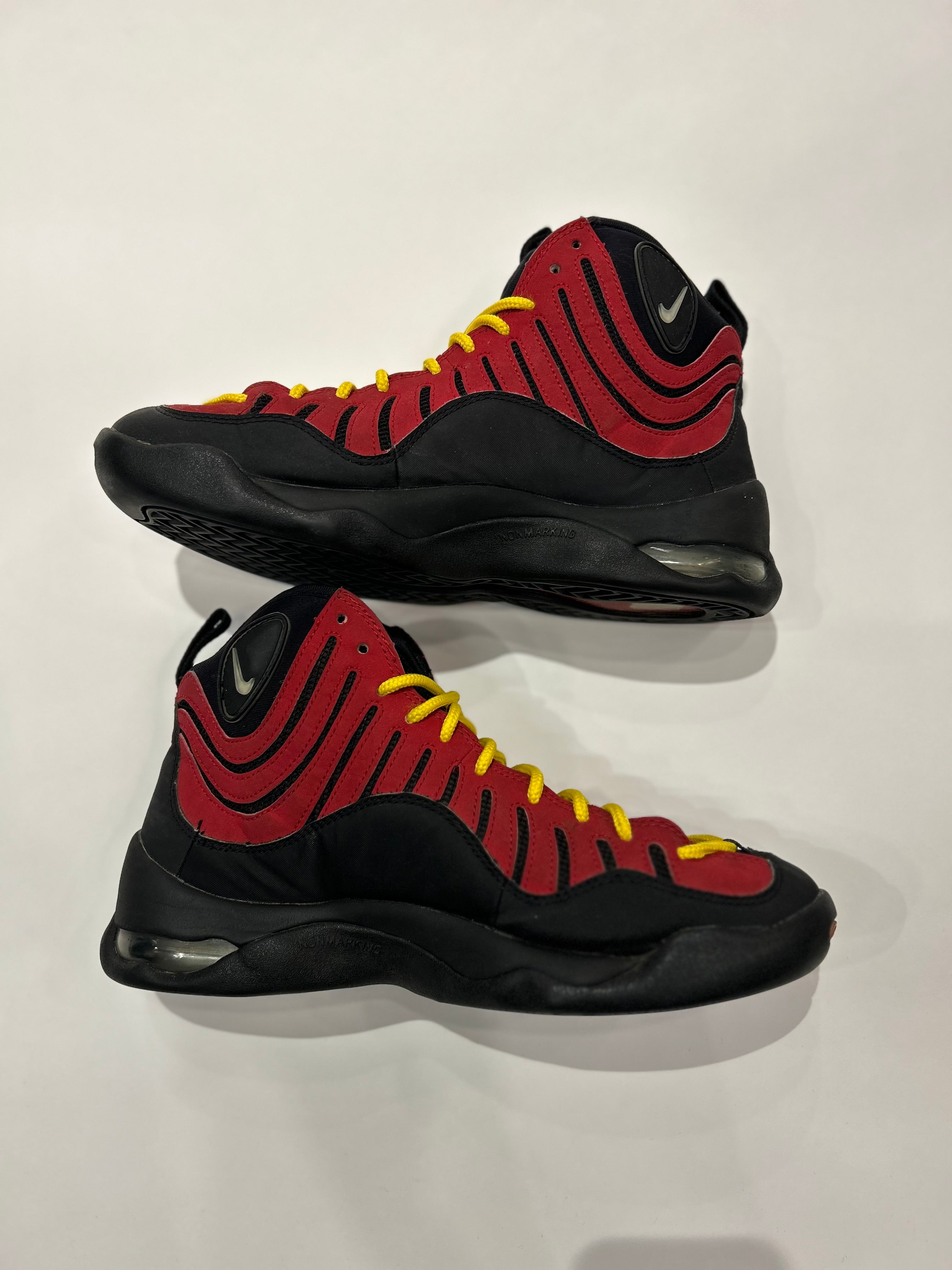 Nike Air Bakin Tim Hardaway Size 8.5 Men Shoes