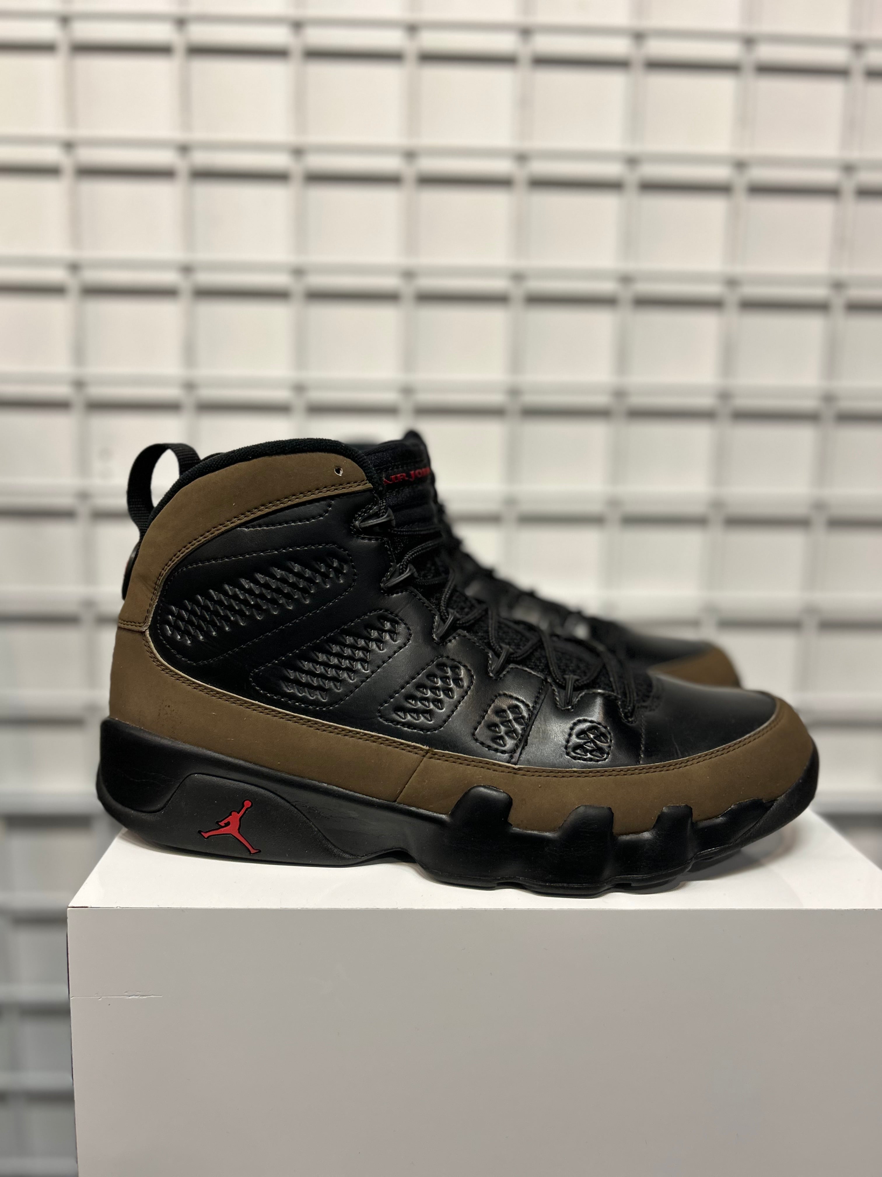 Air Jordan 9 Olive 2012 Release Size 12 Men’s Shoes