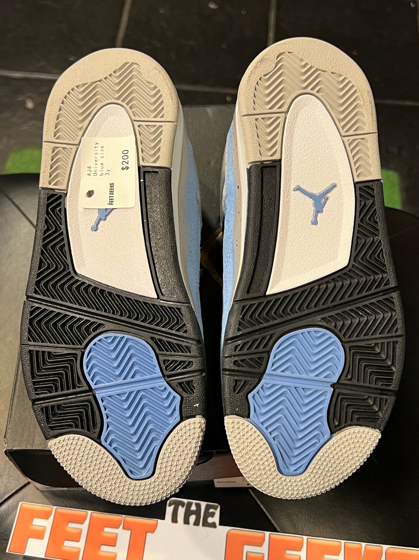 Air Jordan 4 Retro UNC University Blue GS Grade School Shoes New with box