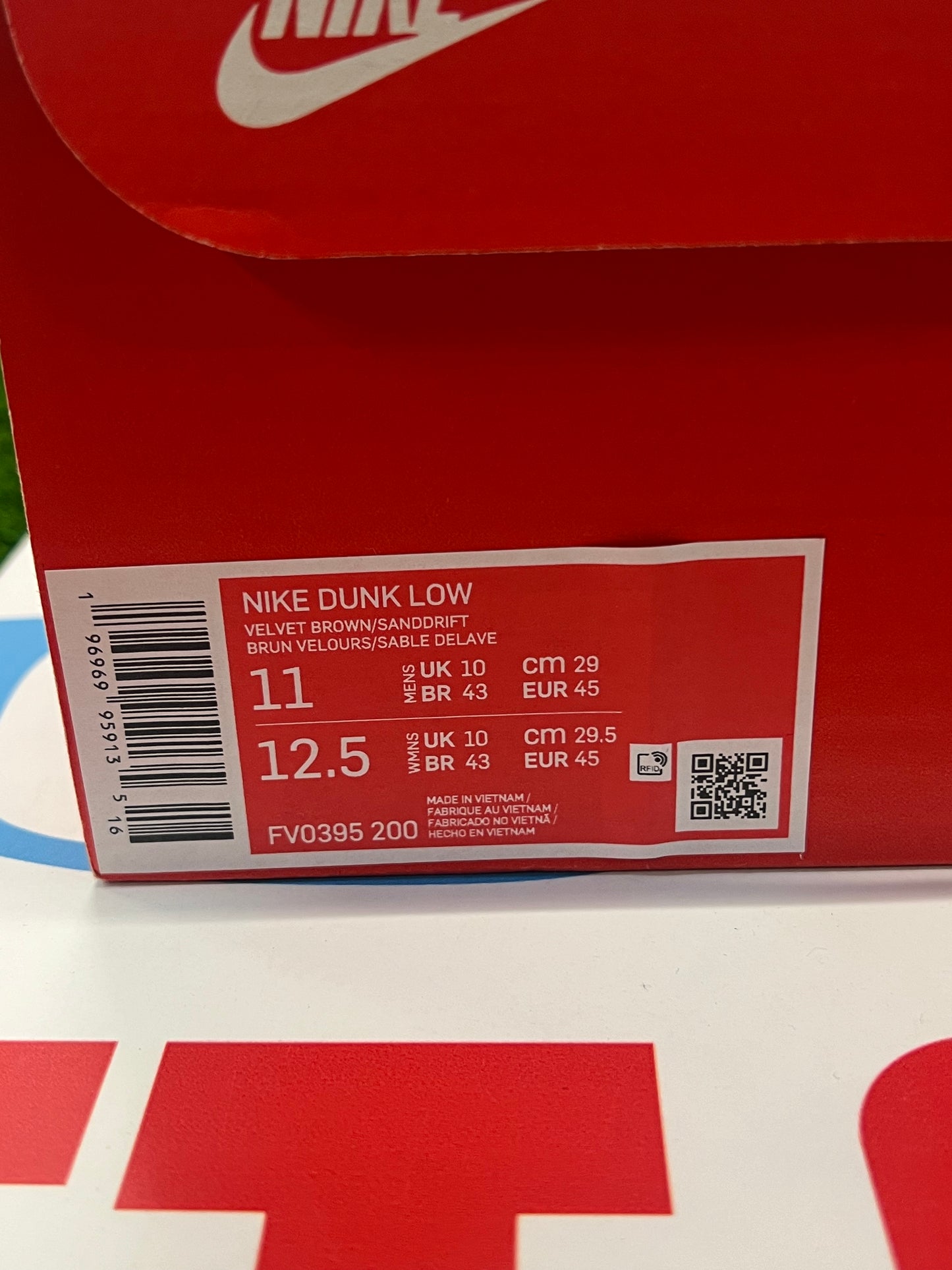 Men’s Nike Dunk Low Red Panda Brand New