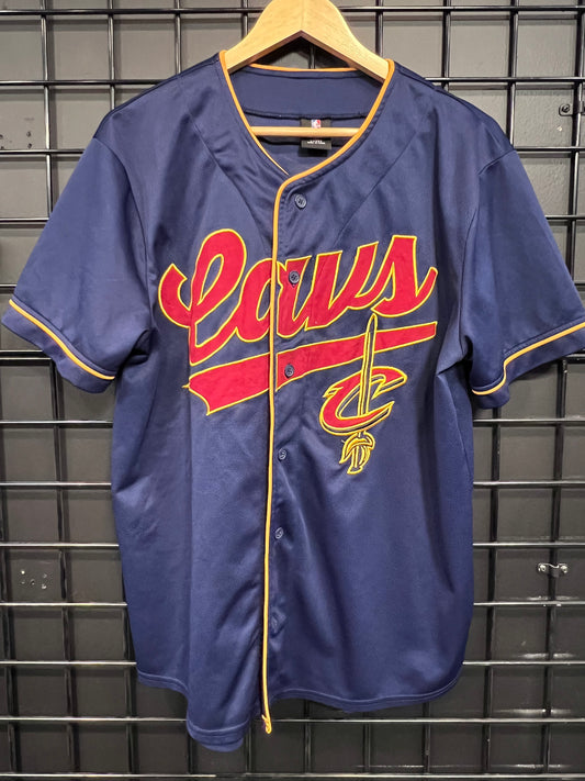 Men’s Cleveland Cavaliers Button Up Tee Size L