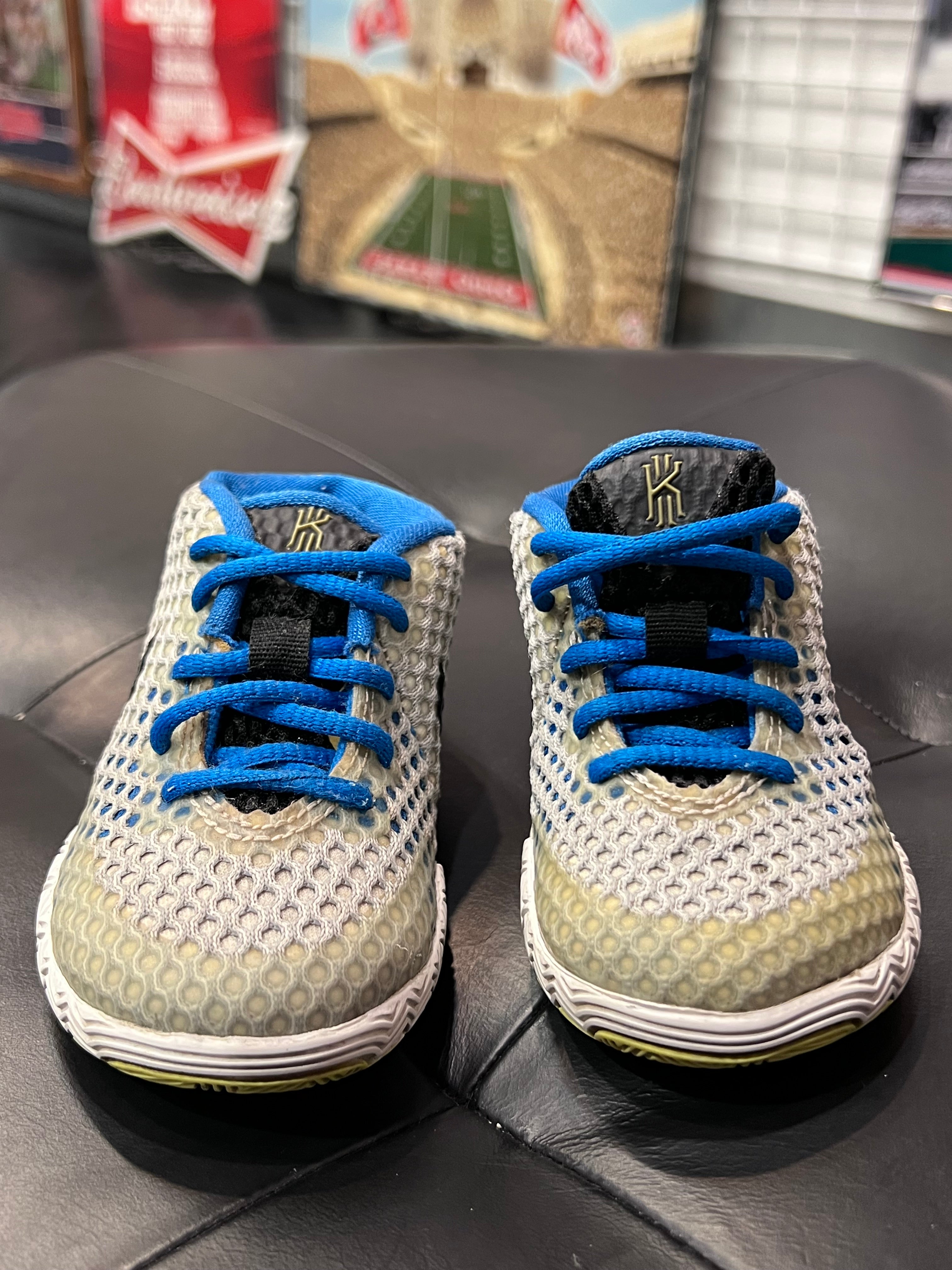 Baby Nike Kyrie 1 Size 5c Shoes