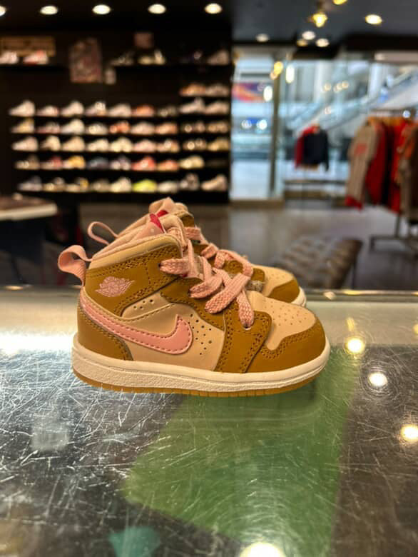Toddler Air Jordan 1 Lola Bunny Size 4c