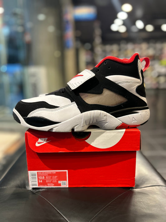 Nike Air Diamond Turf Size 12.5 Men Shoes