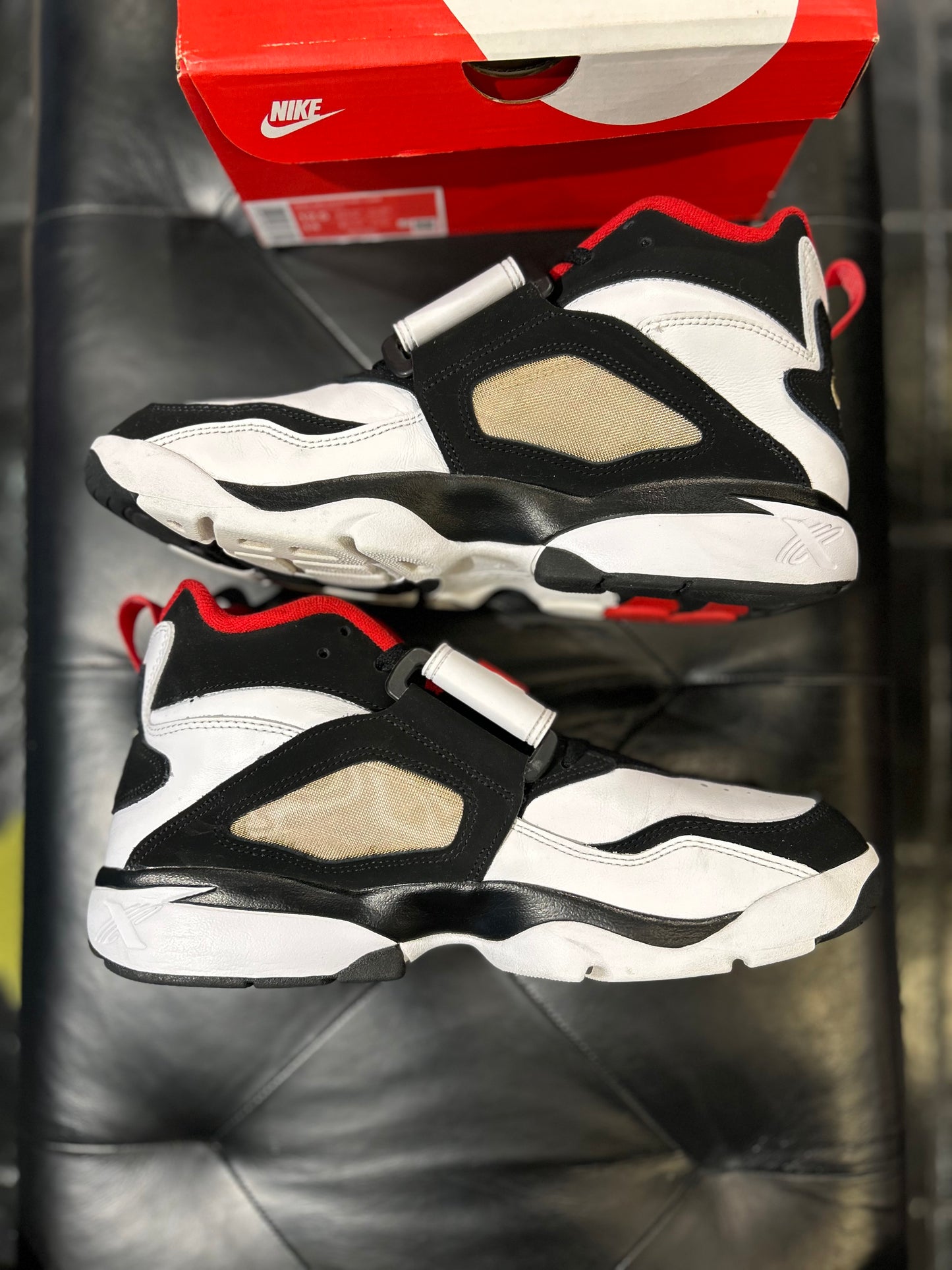 Nike Air Diamond Turf Size 12.5 Men Shoes