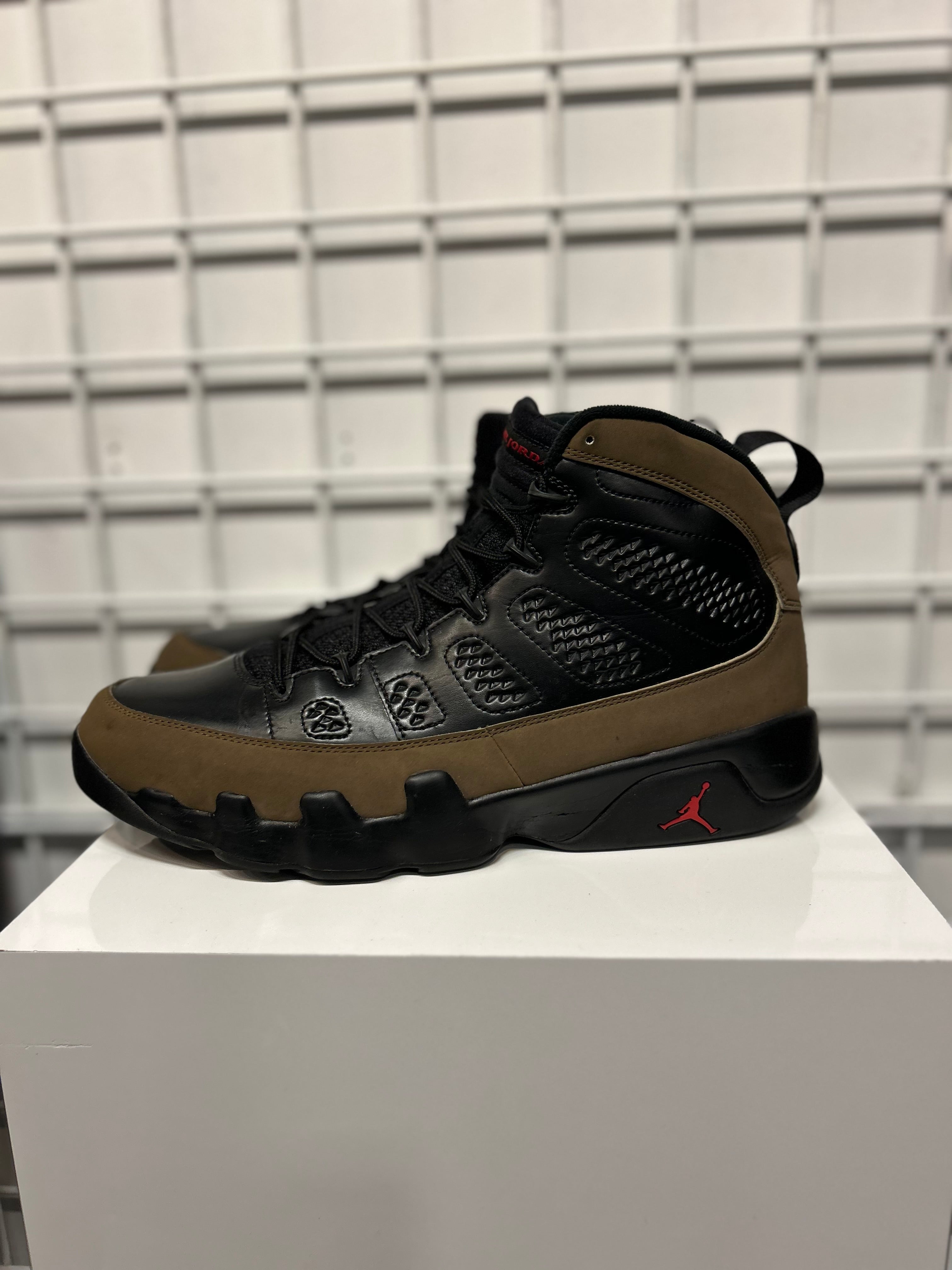 Air Jordan 9 Olive 2012 Release Size 12 Men’s Shoes