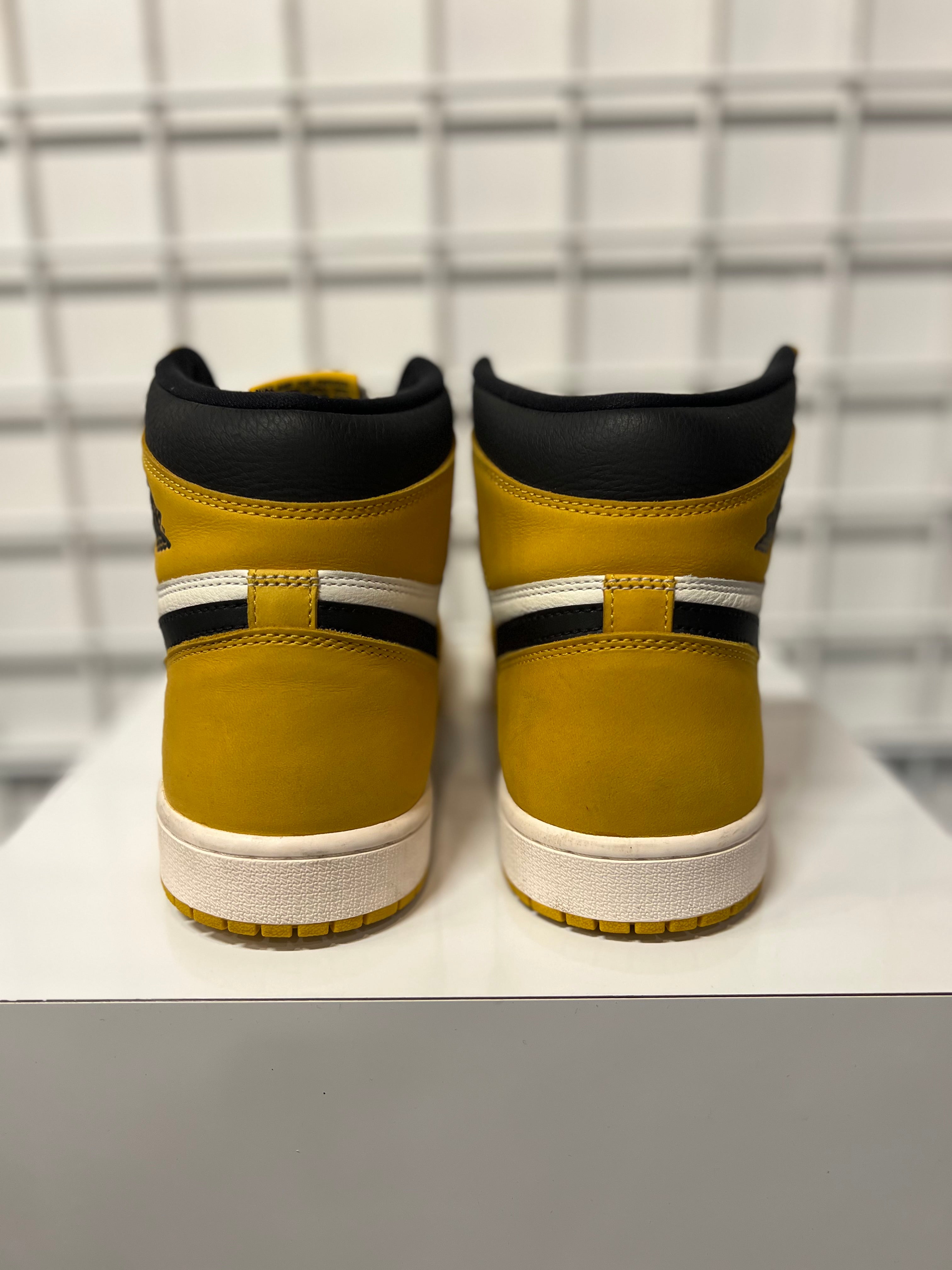 Air Jordan 1 Yellow Ochre Size 11 Men’s Shoes