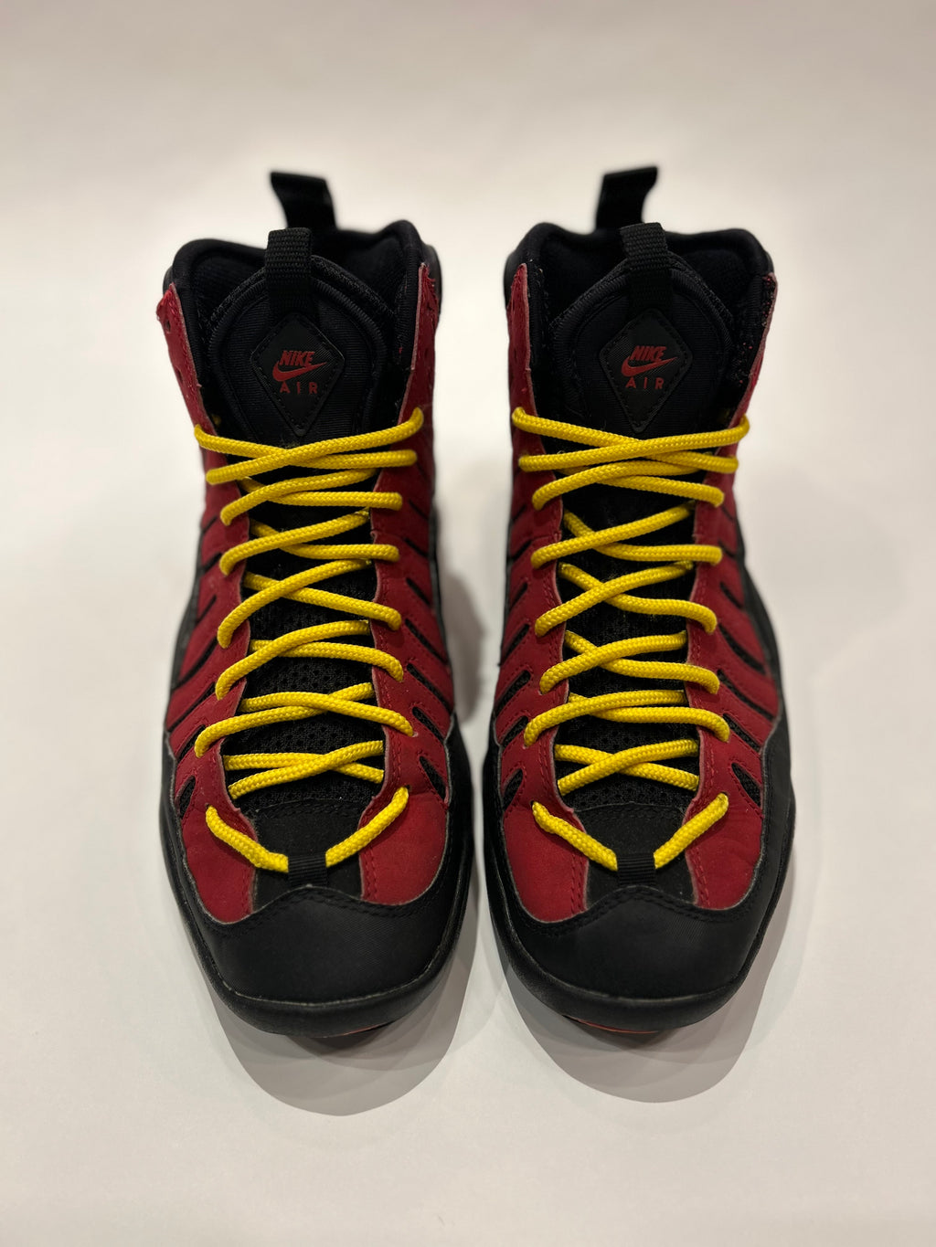 Nike Air Bakin Tim Hardaway Size 8.5 Men Shoes