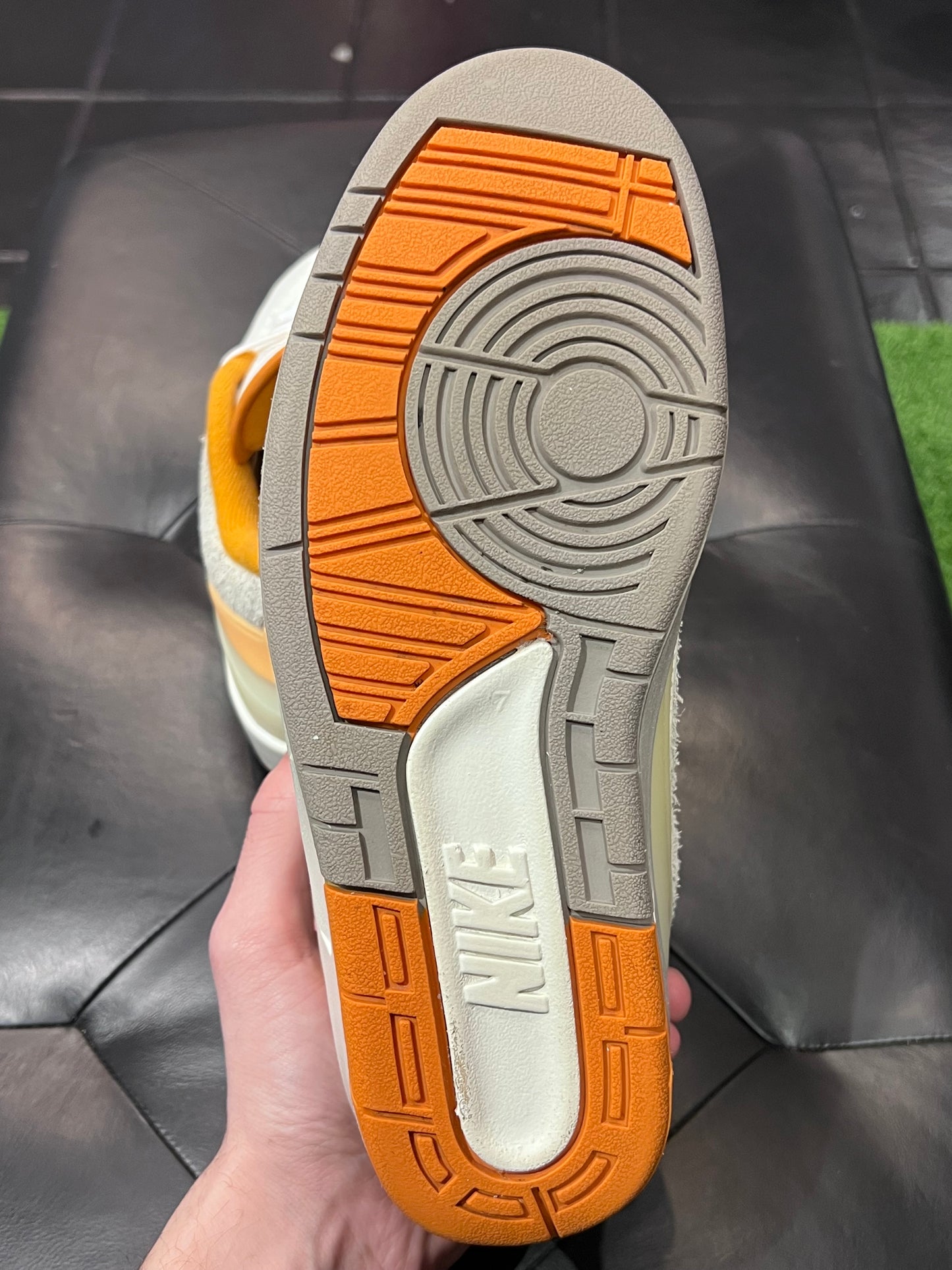 Men’s Air Jordan 2 Melon Tint Size 7