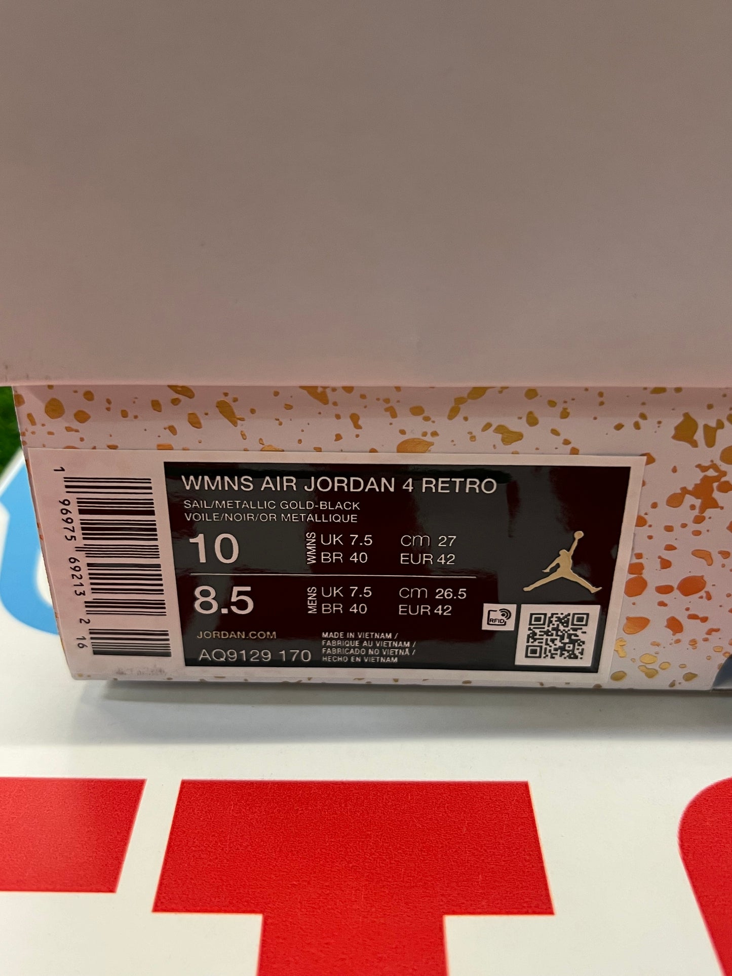 Women’s Air Jordan 4 Gold Brand New