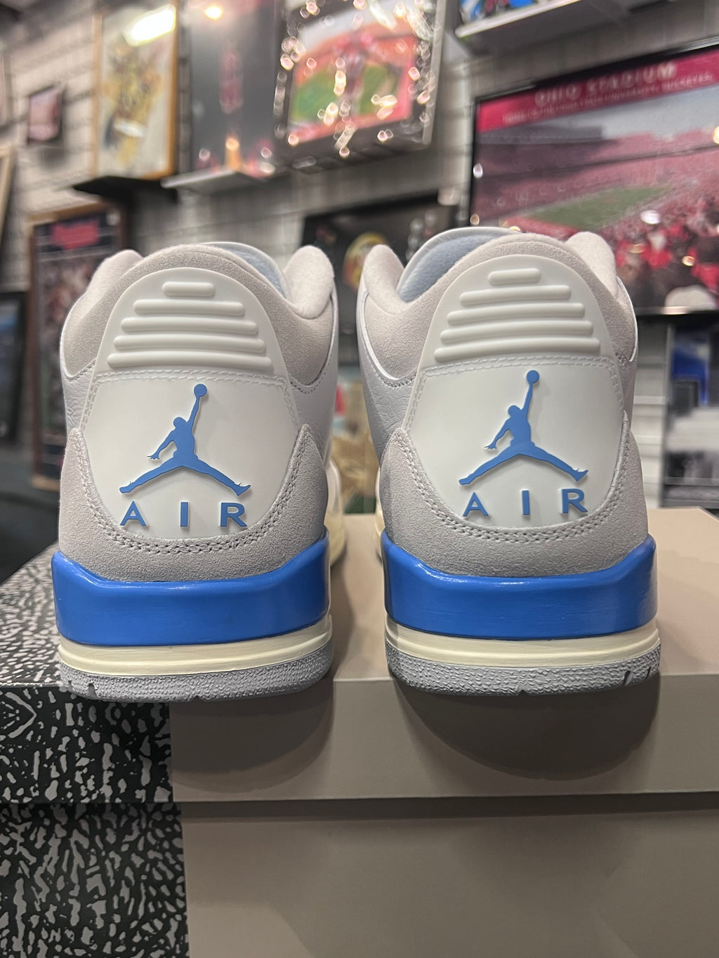 Men’s Air Jordan 3 Lucky Shorts Size 11.5 Shoes
