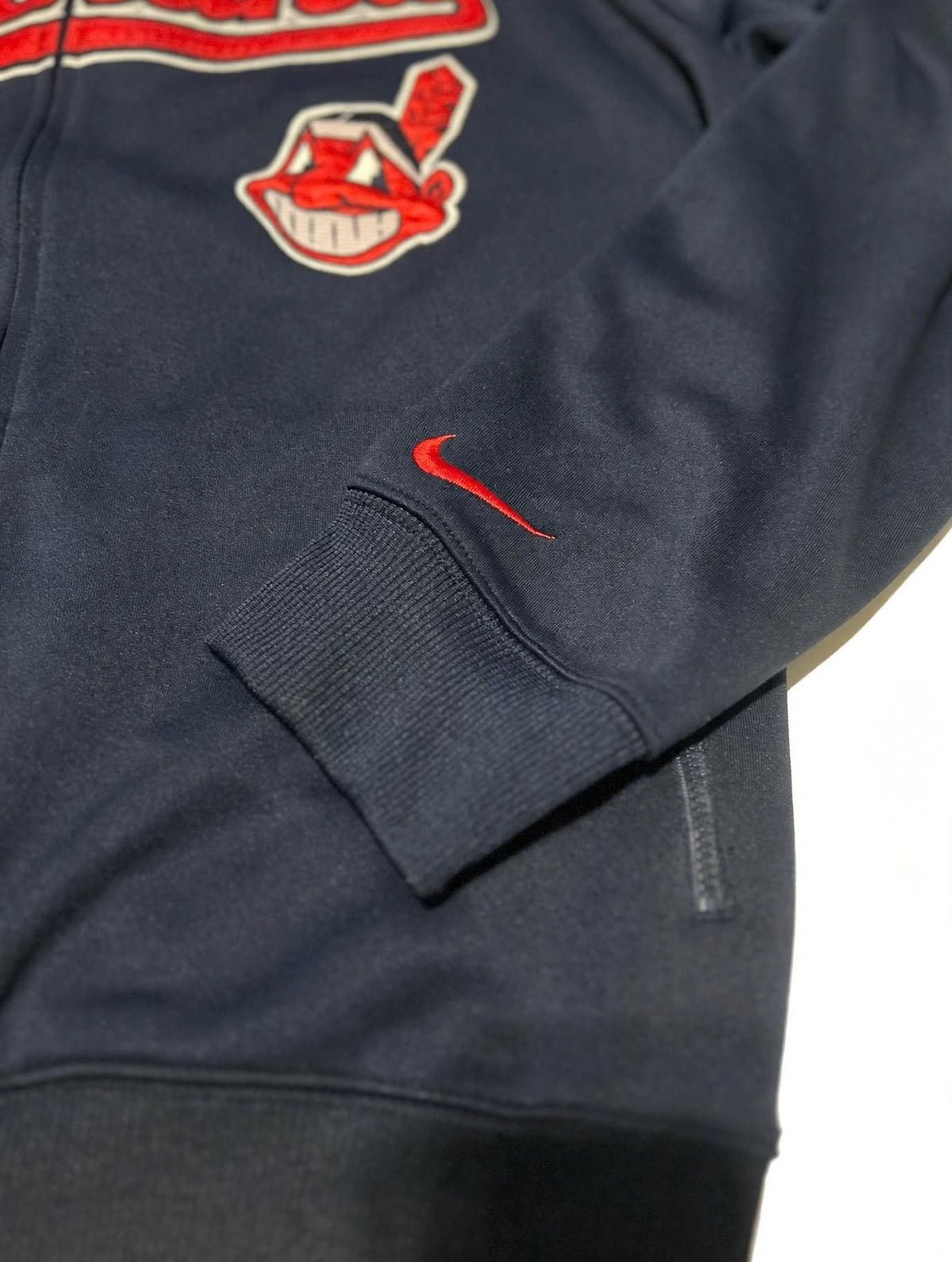 Nike Cleveland Indians Full Zip Jacket L Chief Wahoo Cleveland Script Navy New