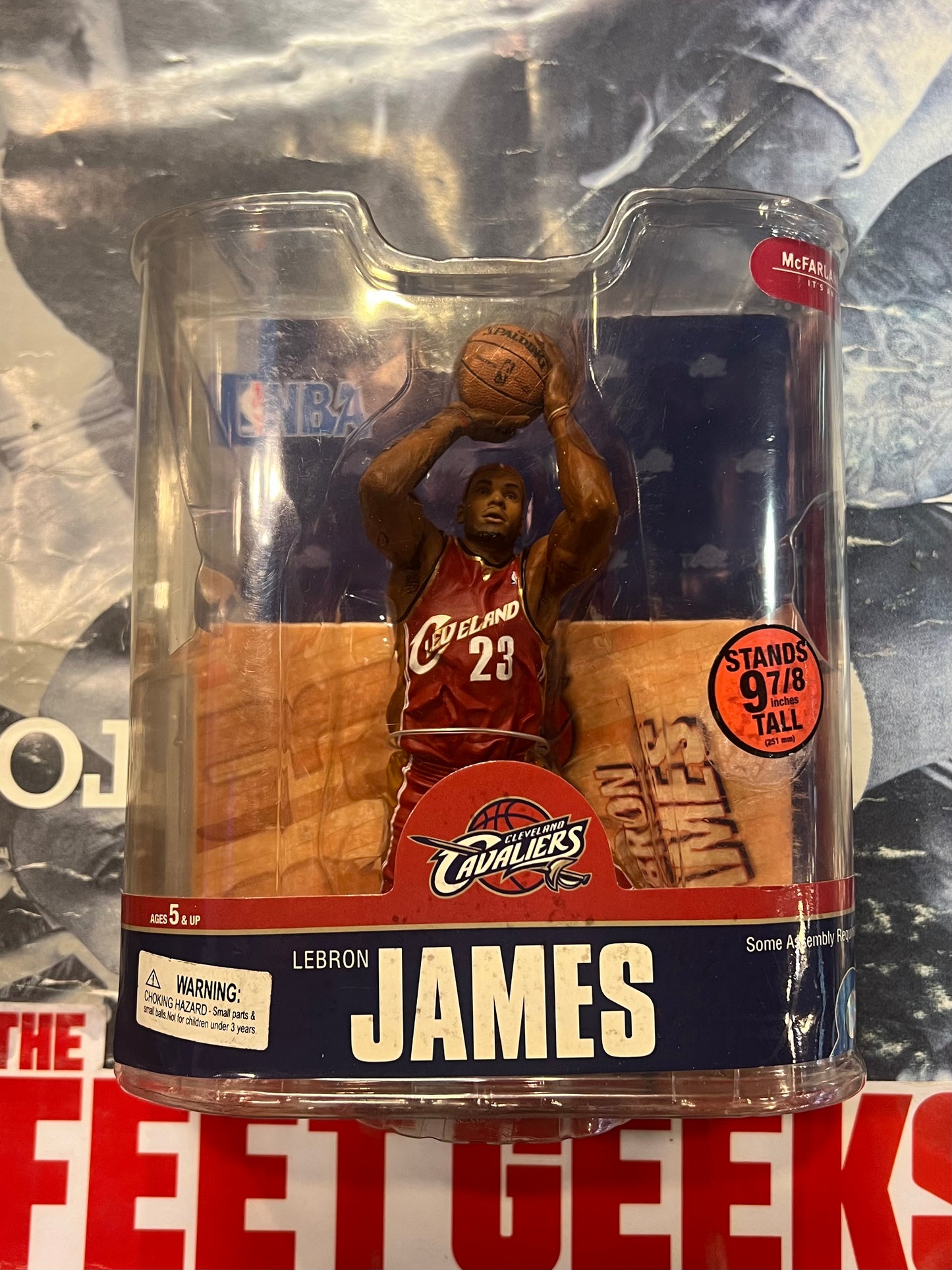 LeBron Cavs Figure