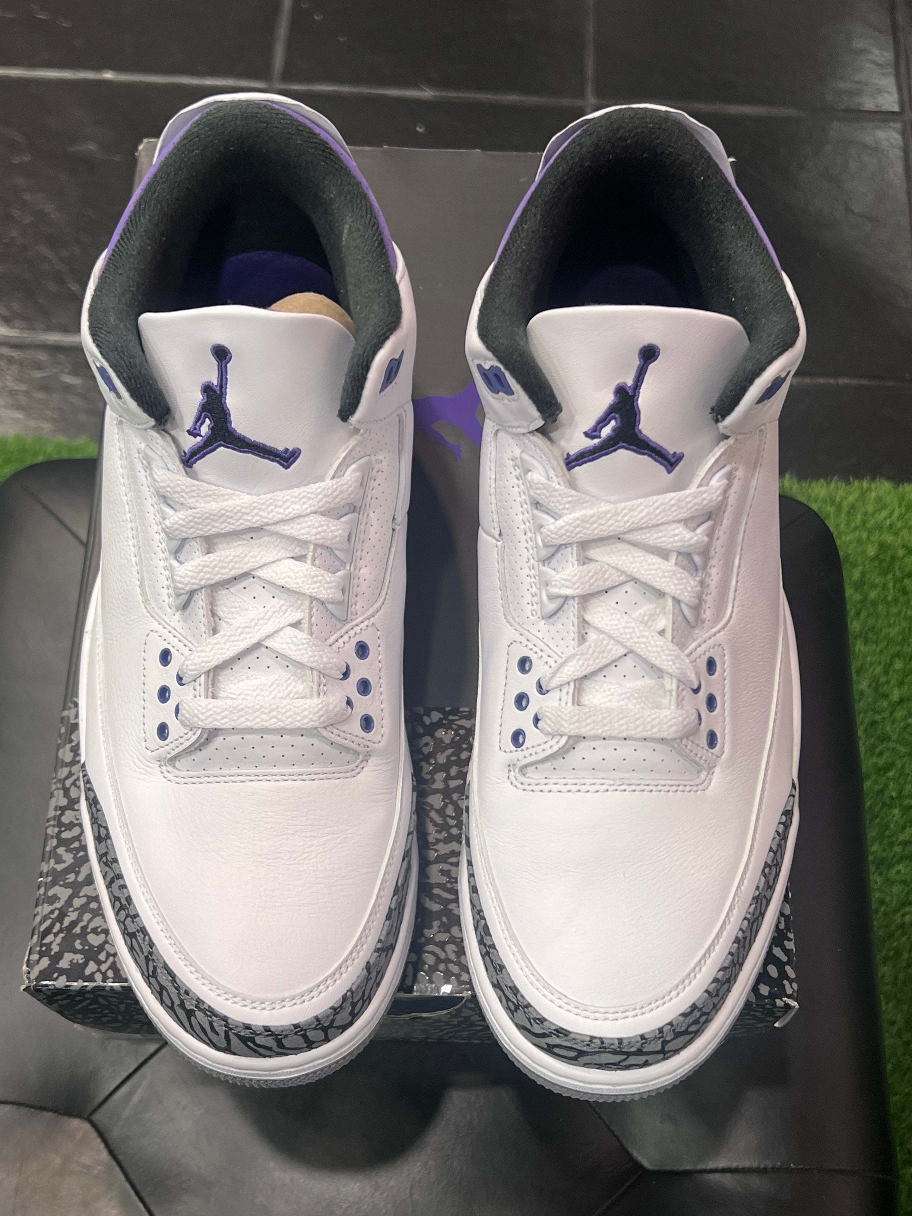 Men’s Air Jordan 3 Dark Iris Size 12 Shoes