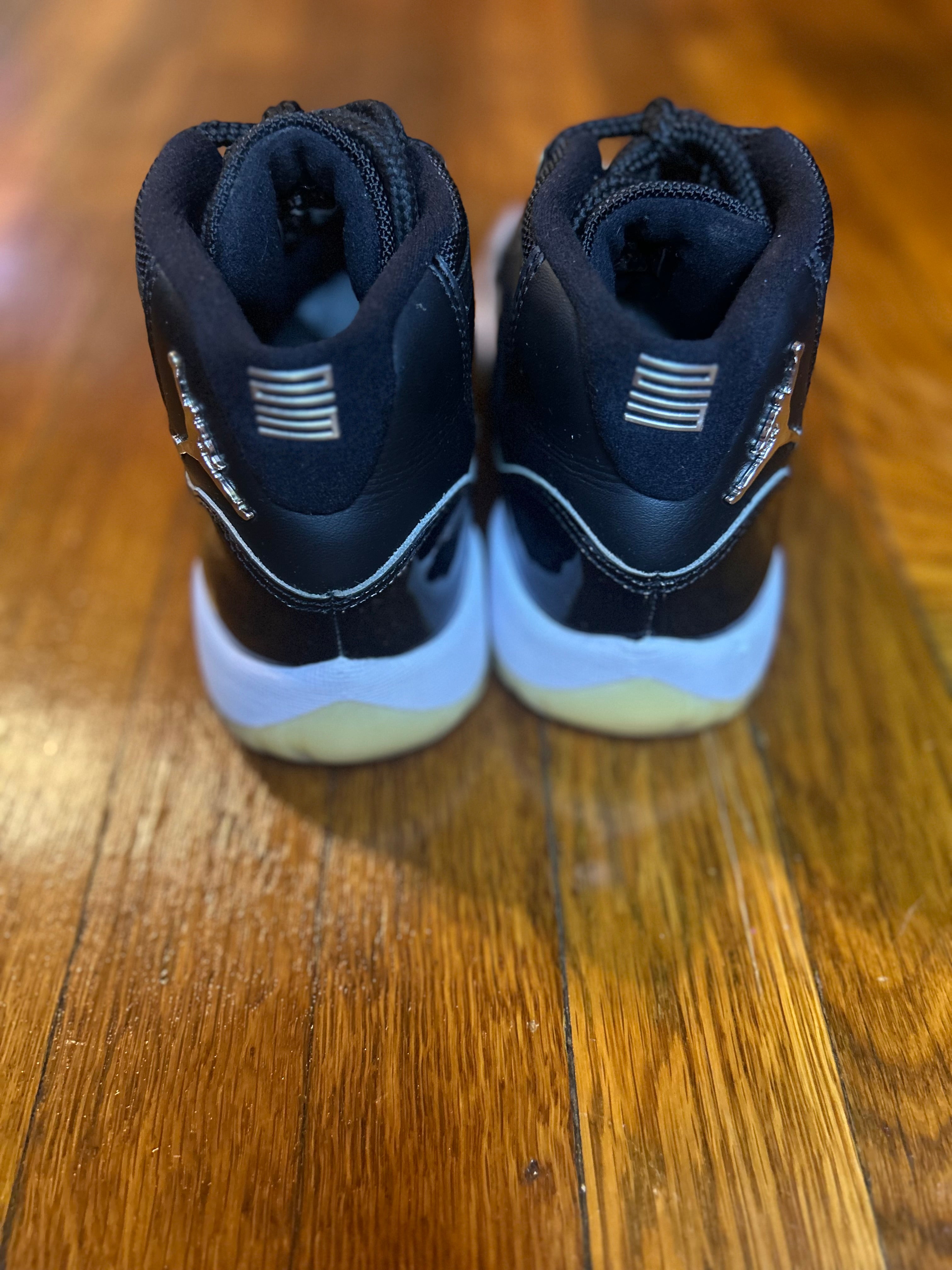 Jordan 11 retro Jubilee 25th anniversary size 5Y GS shoes