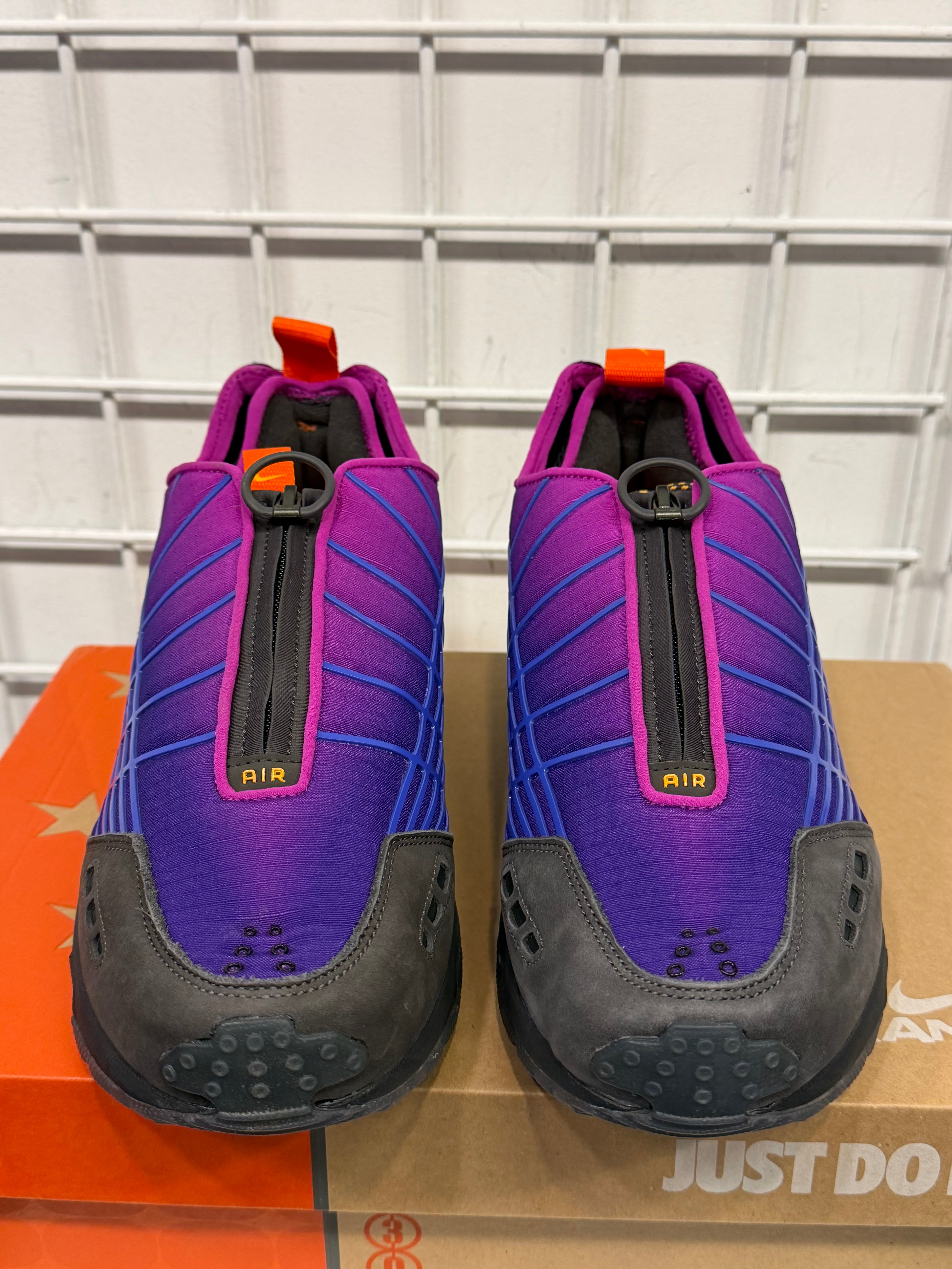 Nike Air Sunder Kids of Immigrants Size 9.5 Men’s Shoes