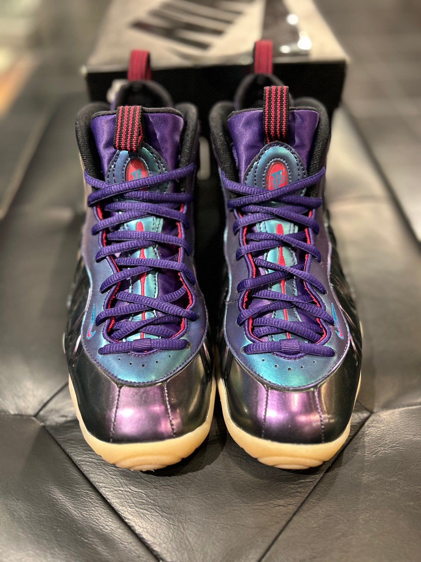 Nike Air Foamposite One Iridescent Purple size 7y