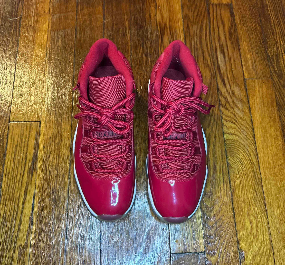 Air Jordan 11 Retro Win Like 96 Size 9 Men Shoes