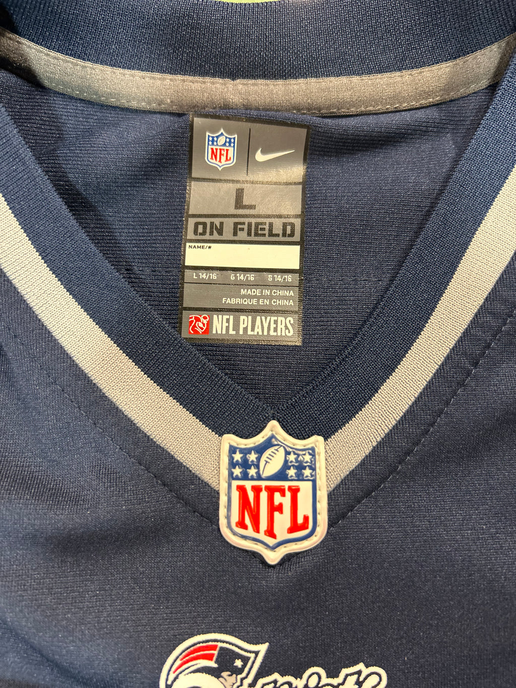 Nike NFL Football New England Patriots Tom Brady #12 Jersey Size Large (Youth)