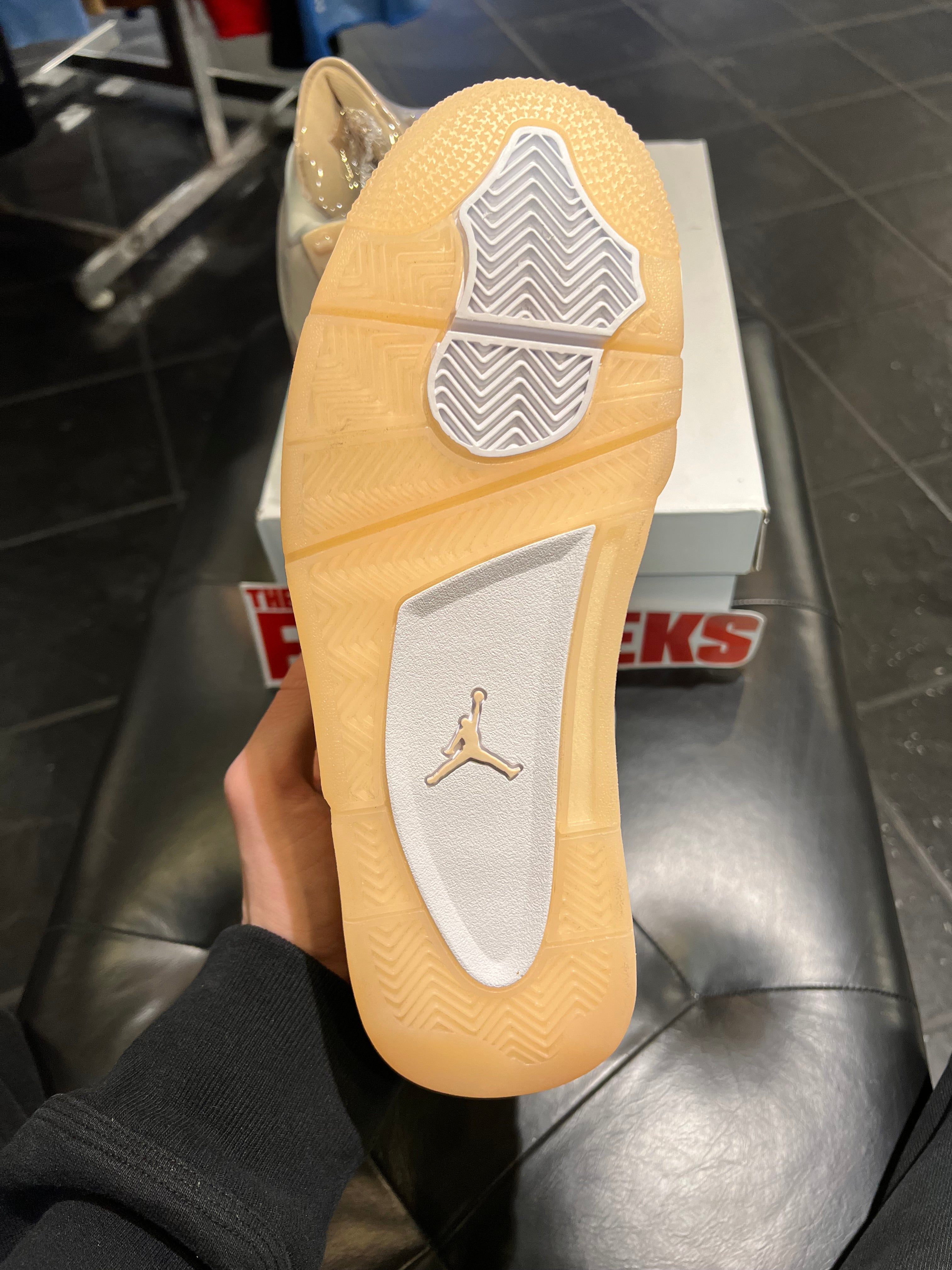 Air jordan 4 shimmer size 8.5 Men shoes