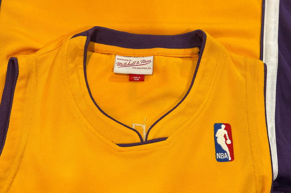 Mitchell and Ness Los Angeles Lakers #24 Kobe Bryant Jersey Size S Men’s