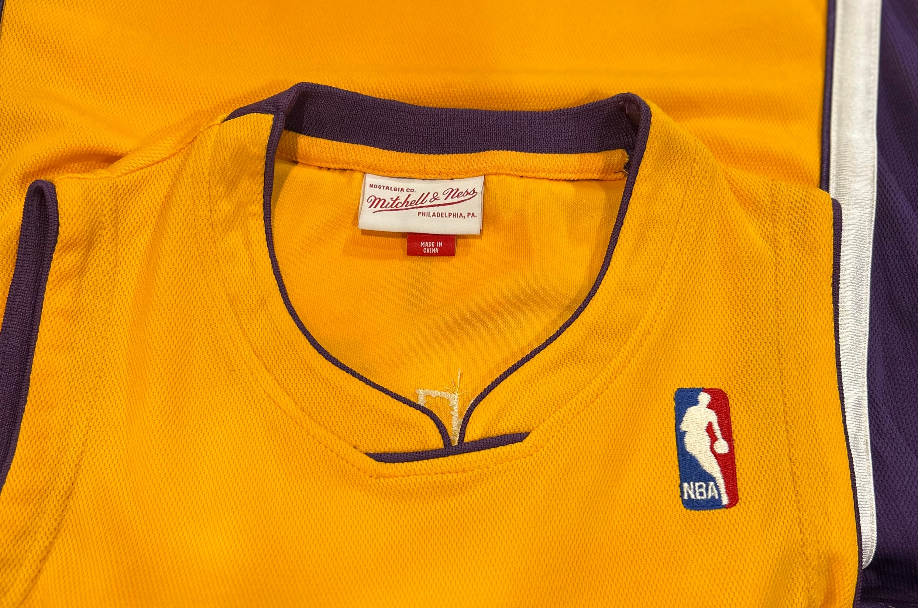 Mitchell and Ness Los Angeles Lakers #24 Kobe Bryant Jersey Size S Men’s