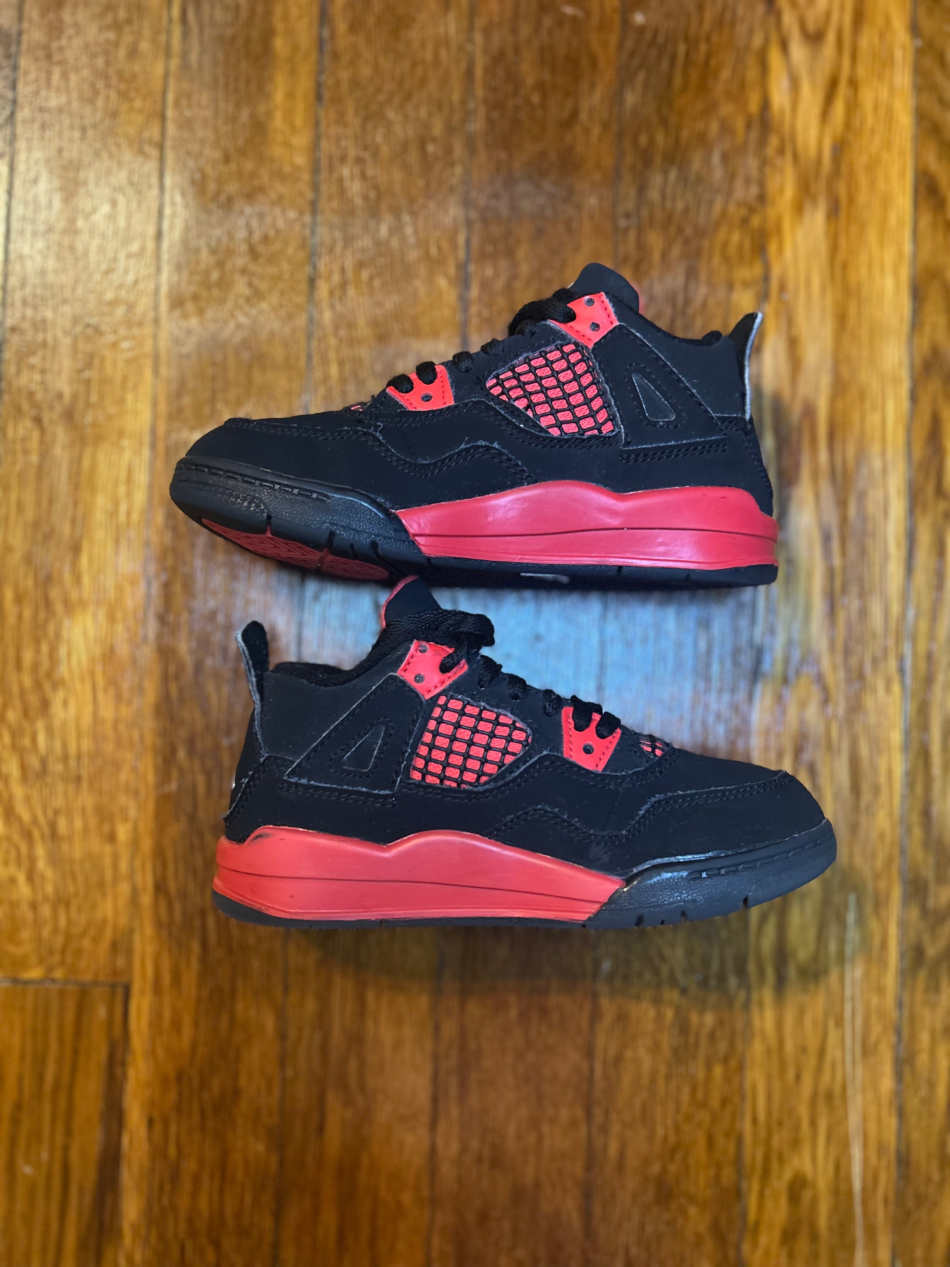 Jordan 4 Red Thunder Kids Size 11C PS Shoes