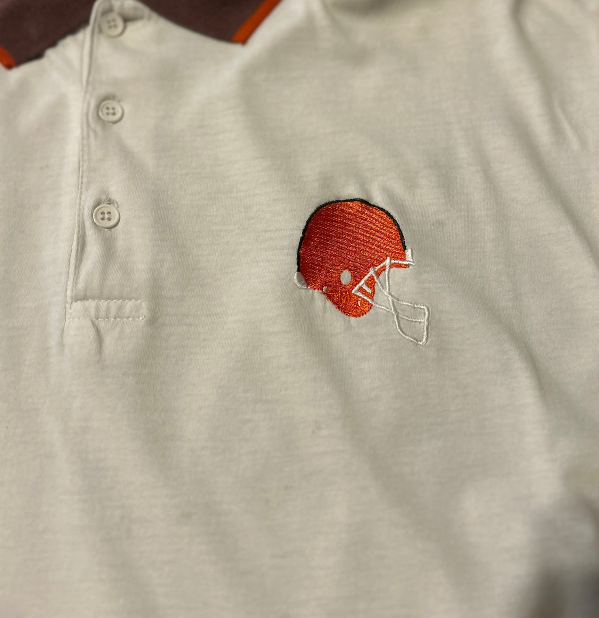 Vintage 90s Cleveland Browns Polo Shirt Mens M True Fan NFL GameDay Embroidered Helmet Cream